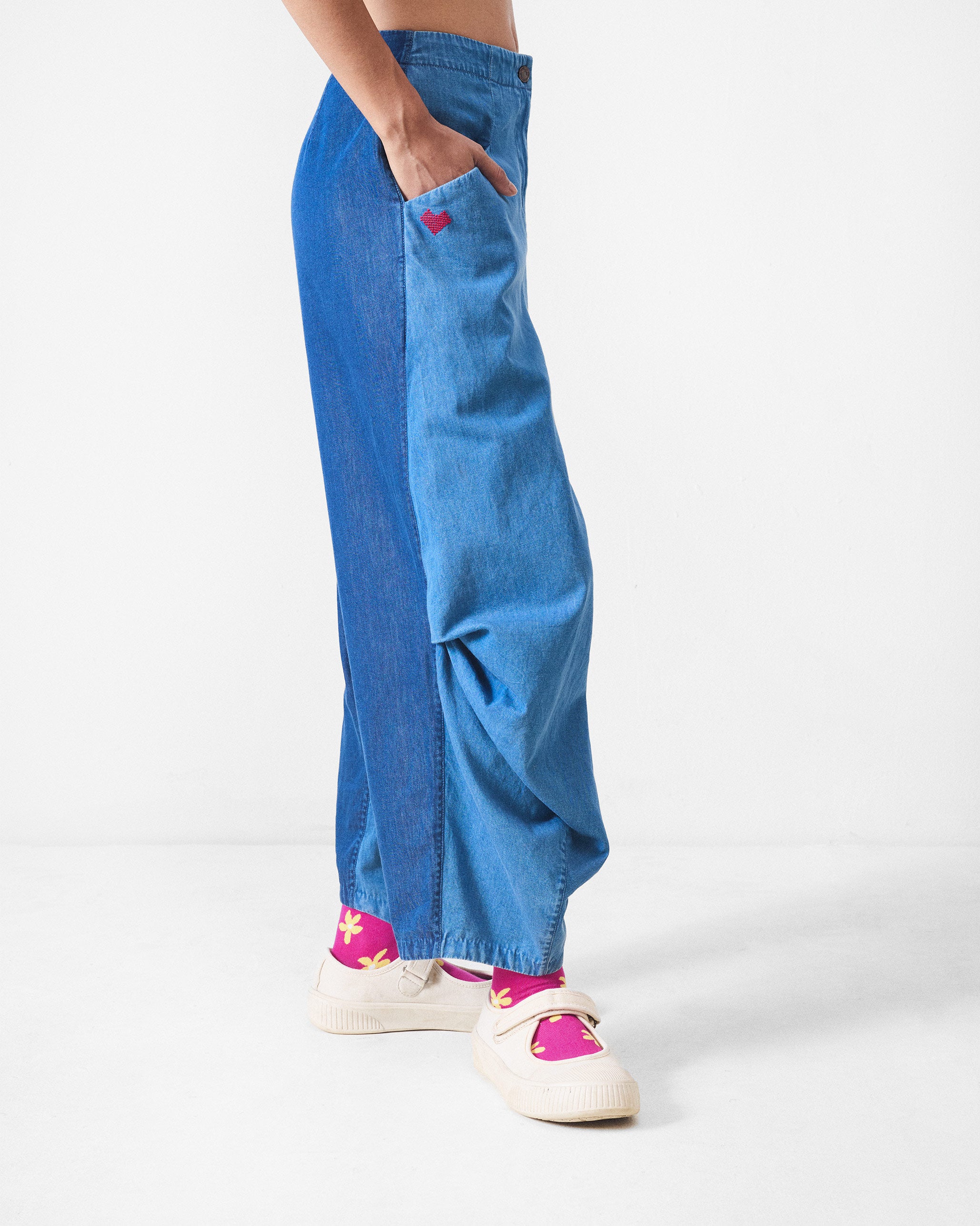 Side Tuck Pants - Denim