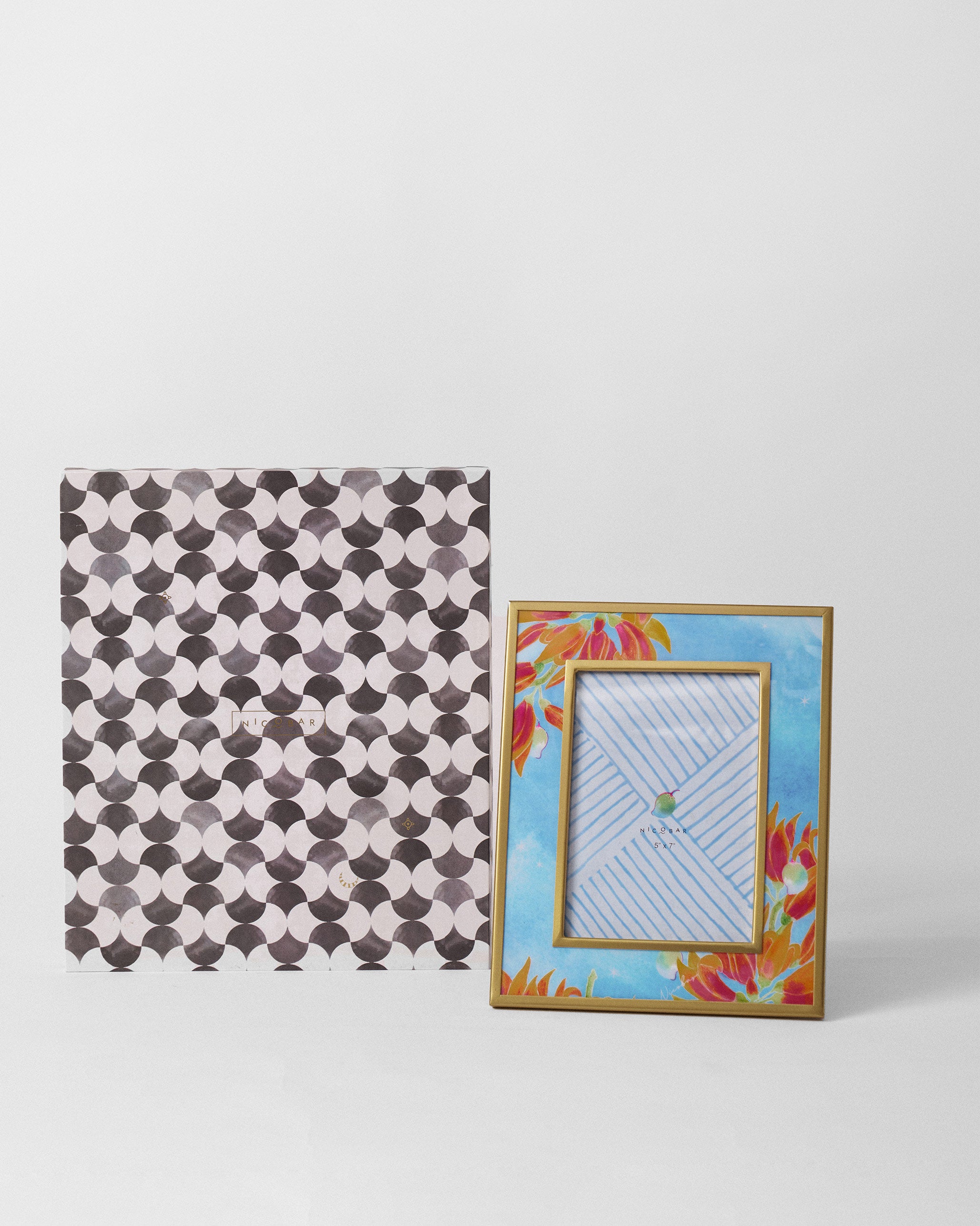 Sindhuraa Photo Frame