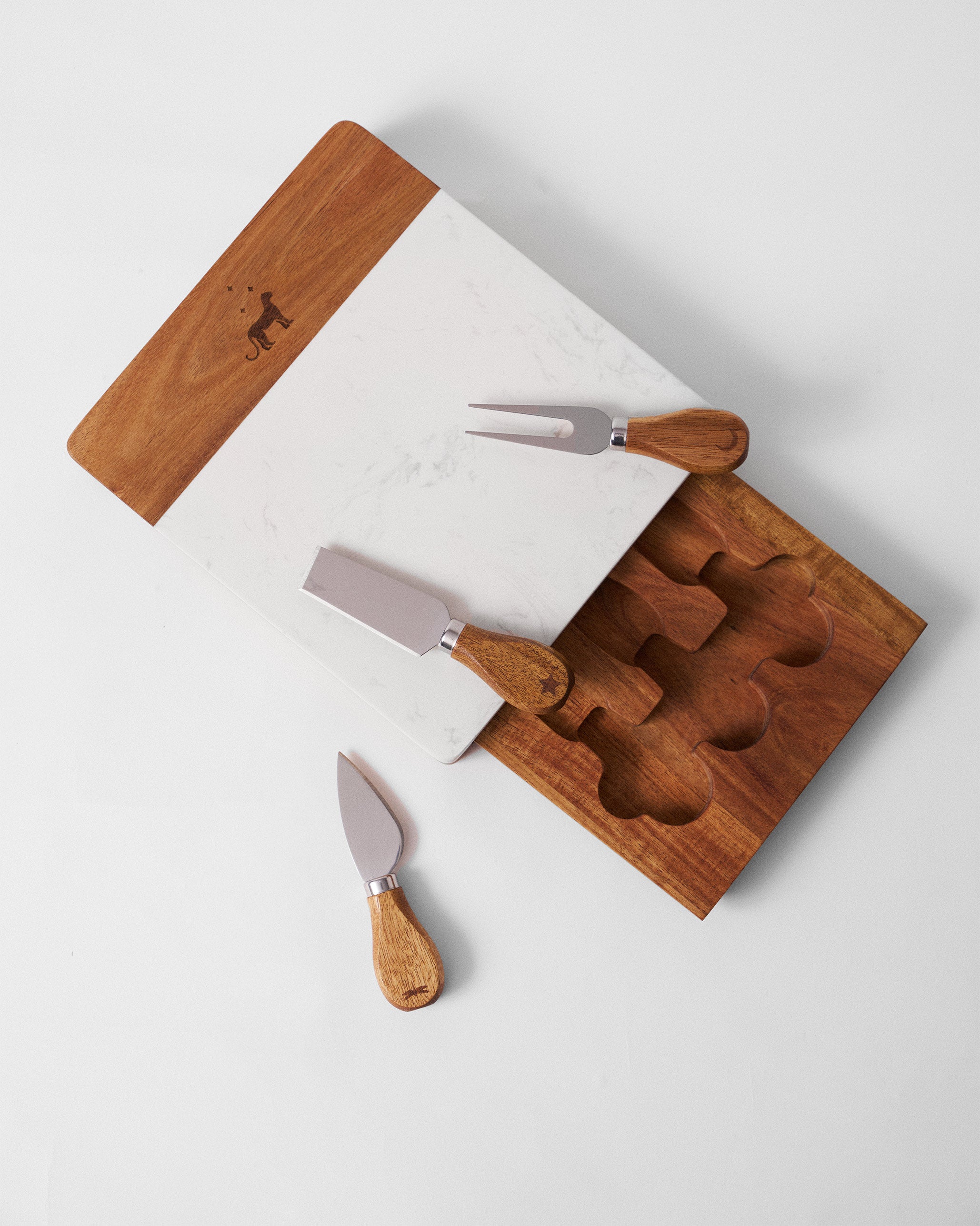 Sindhuraa Cheese Board with Knife