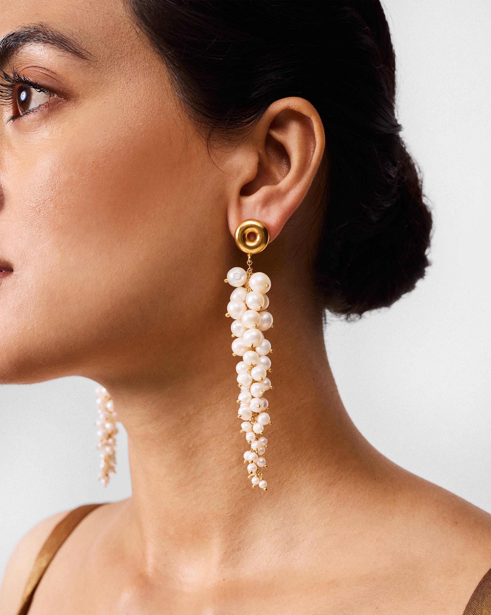 Mogra Shoulder Duster - Gold