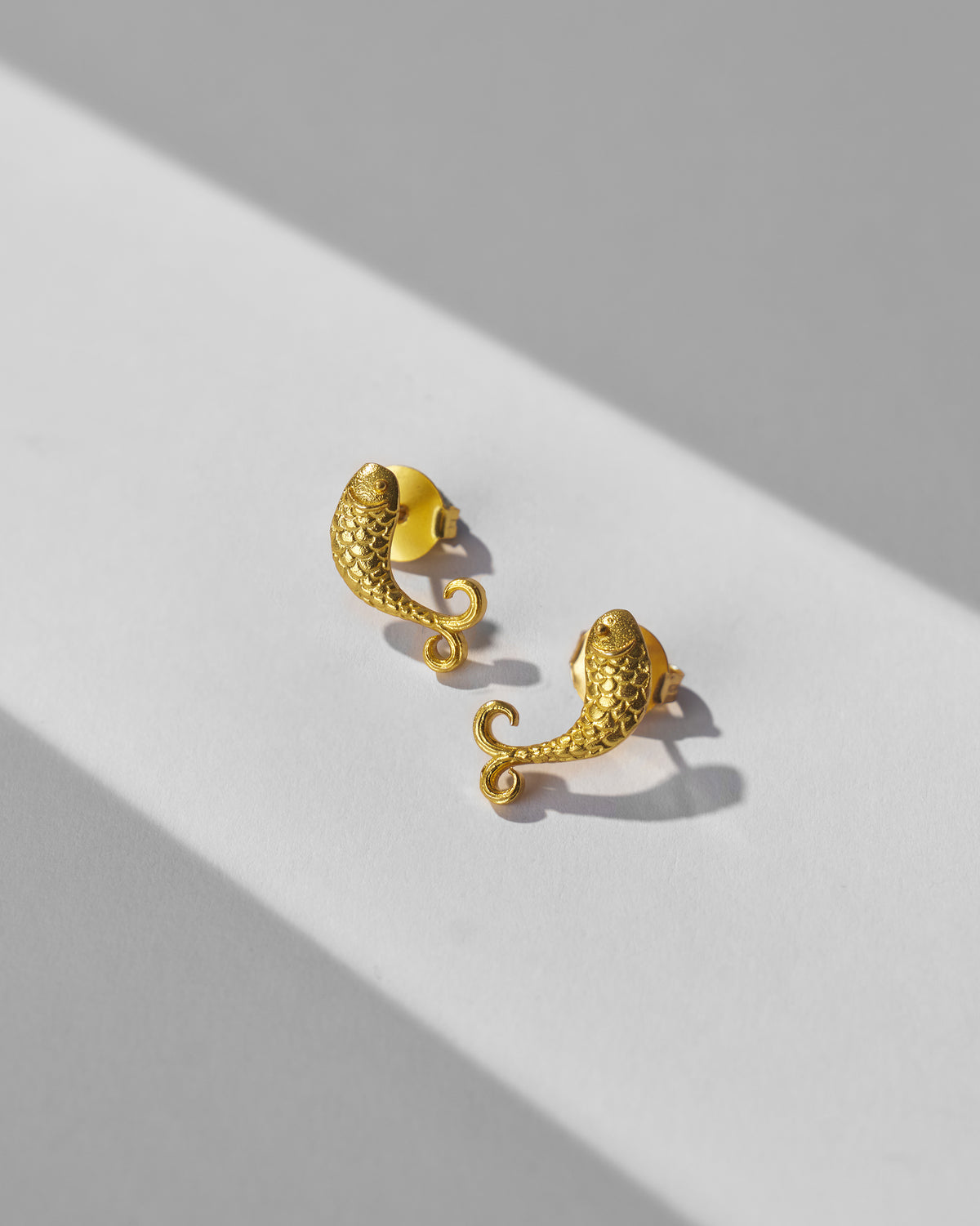 Jalpari Studs - Gold
