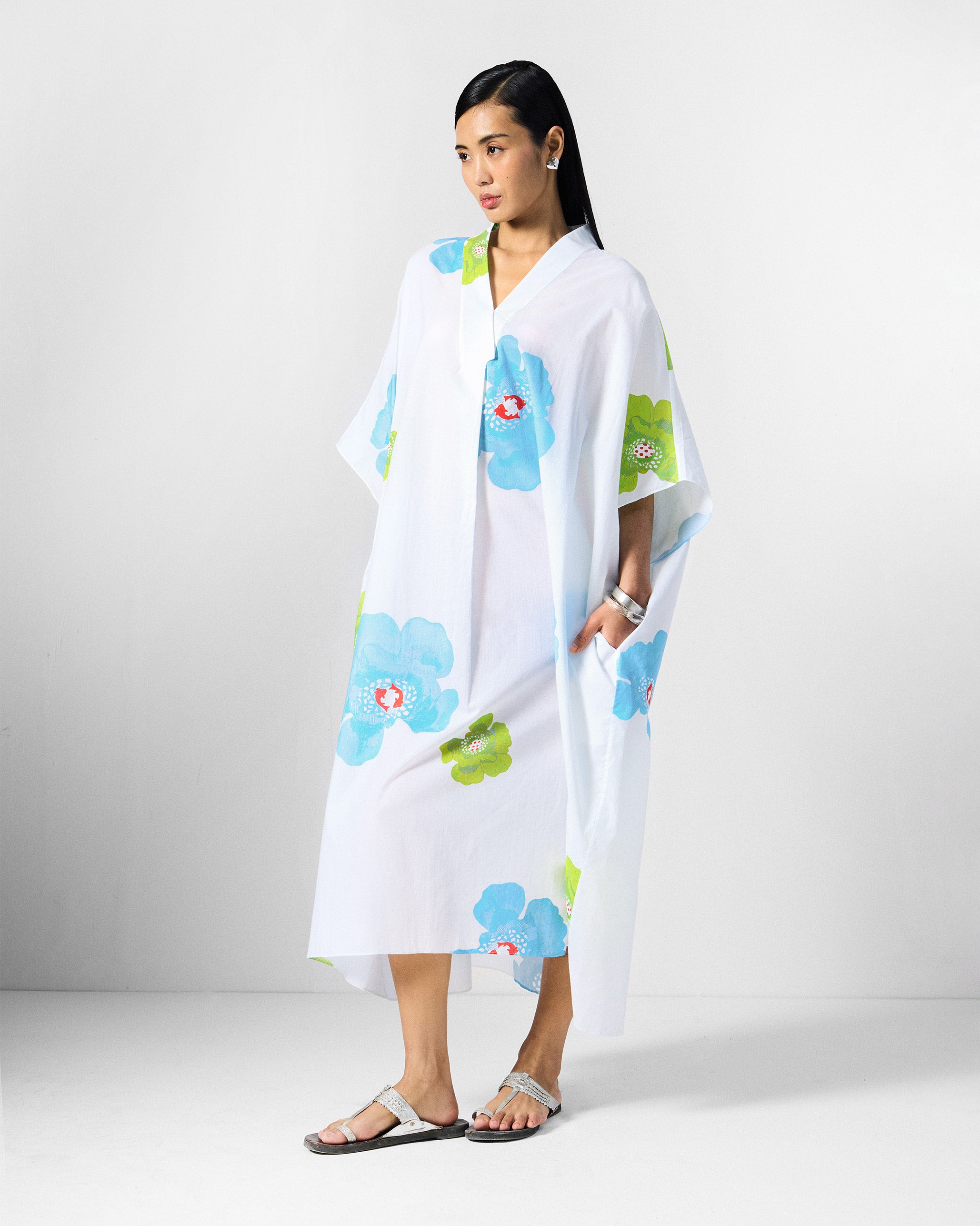 Bea Kaftan - White & Blue Printed
