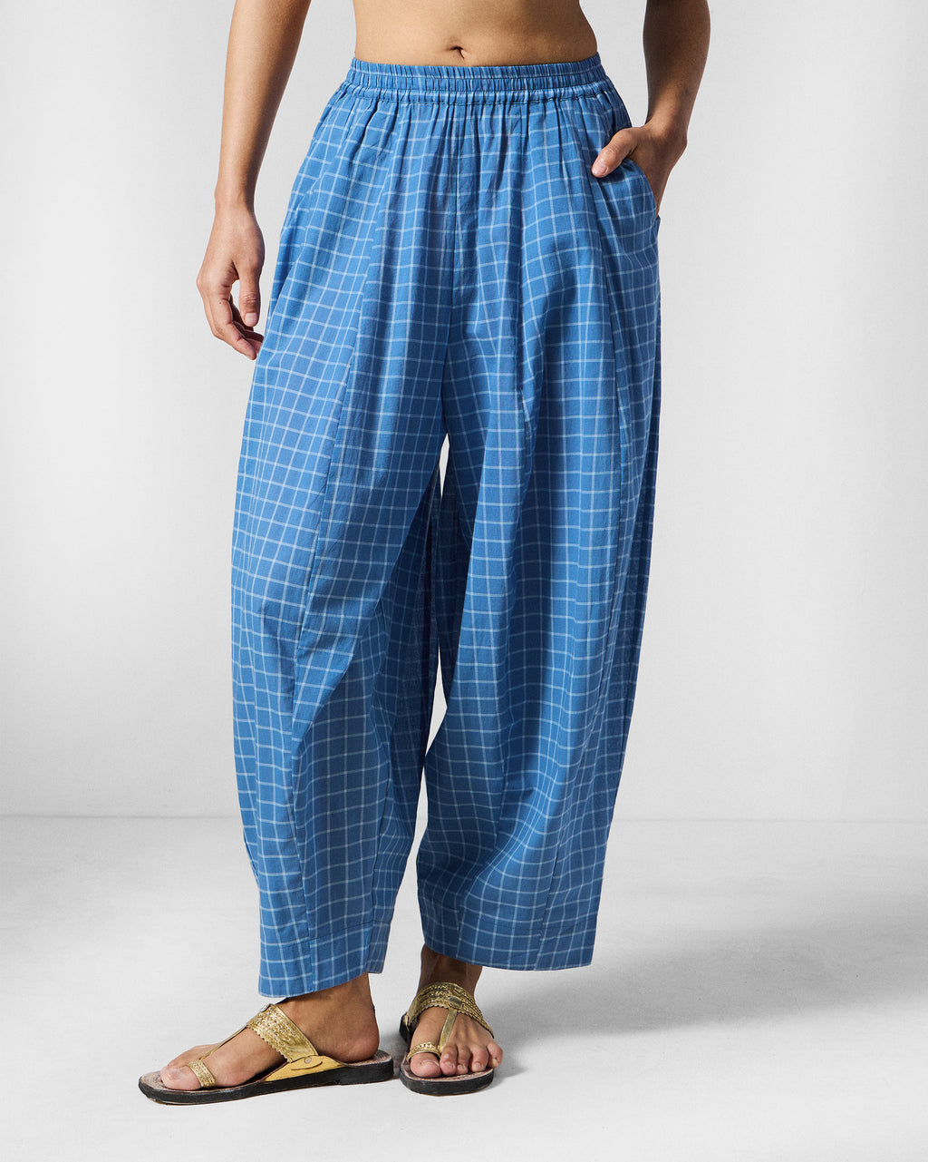 Tia Pants - Riverside Blue & White Checks – Nicobar