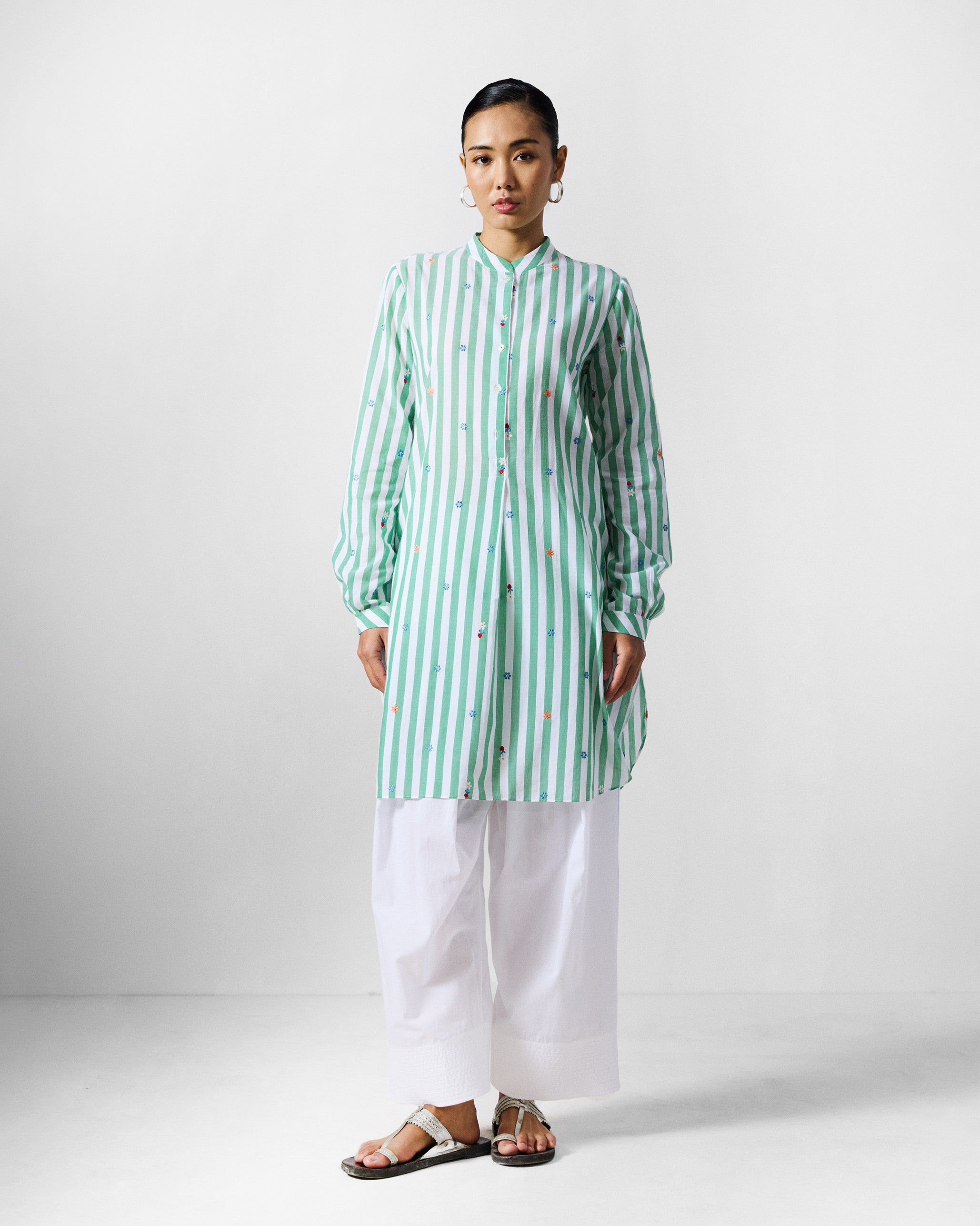 Basic Mid length Kurta - Green & White Embroidered