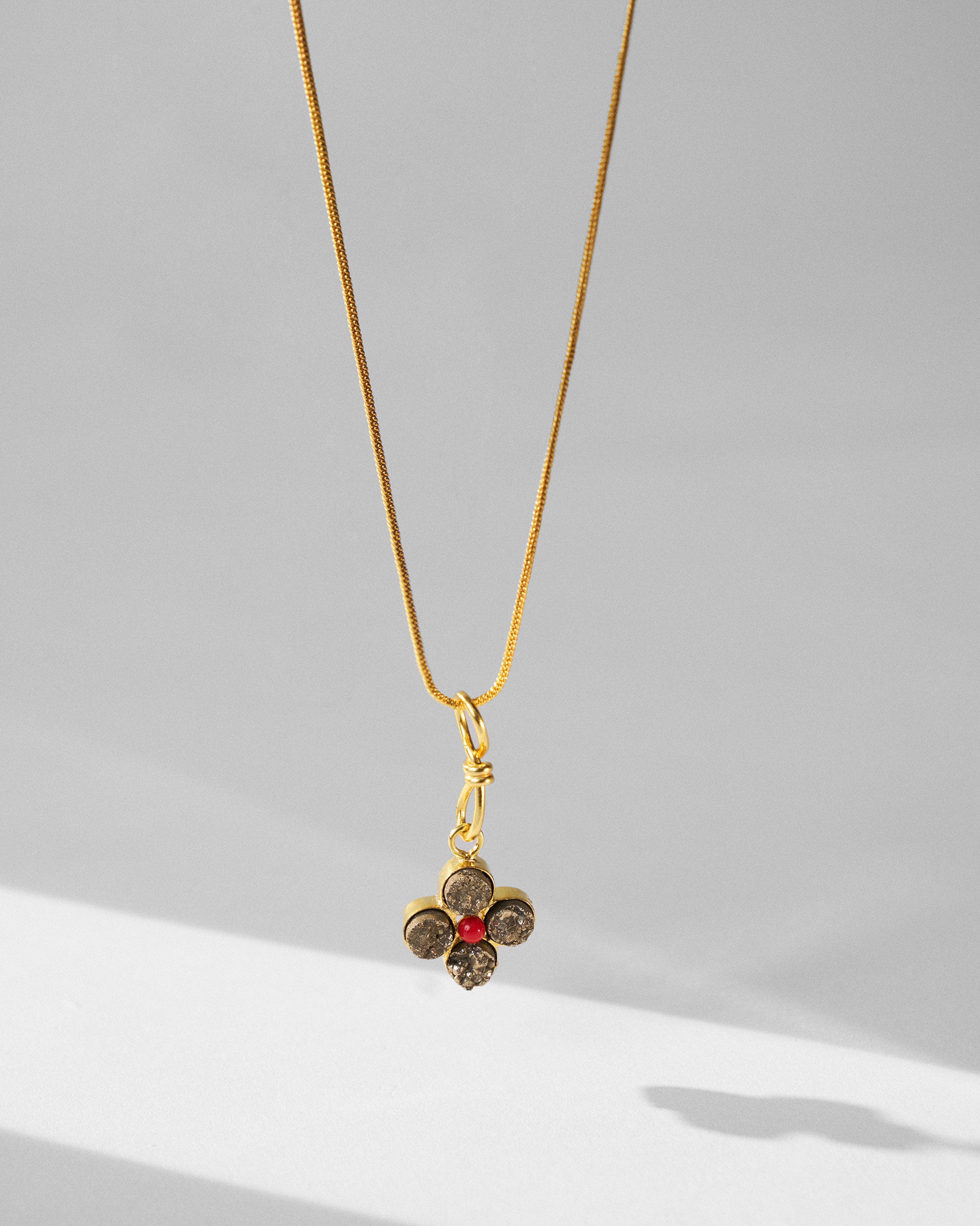 Sindhu Necklace - Gold