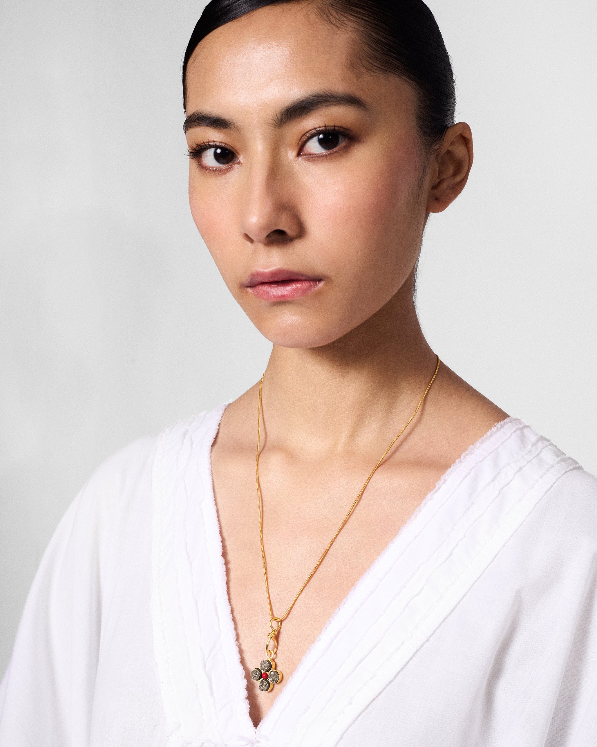 Sindhu Necklace - Gold