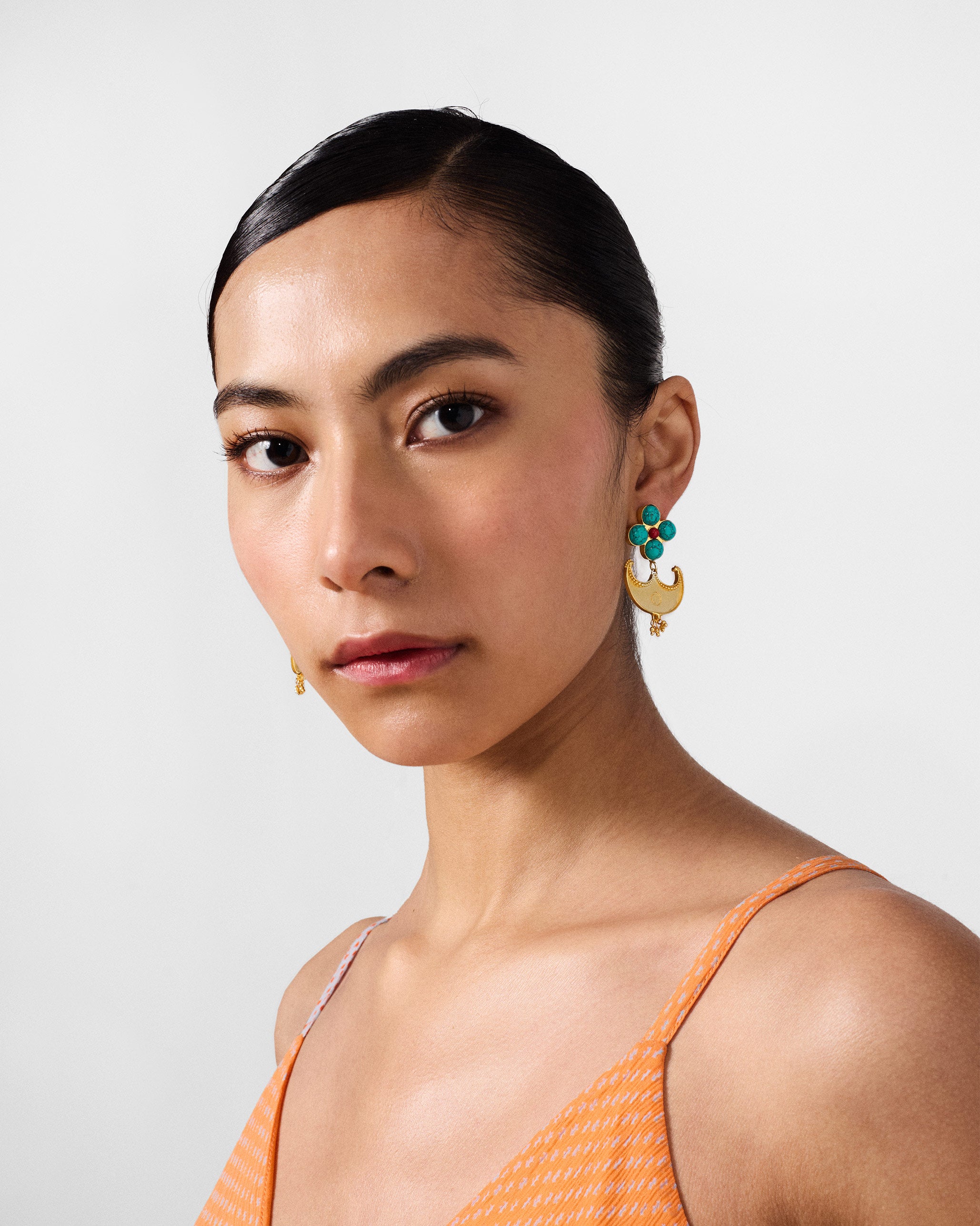 Naav Earrings - Gold