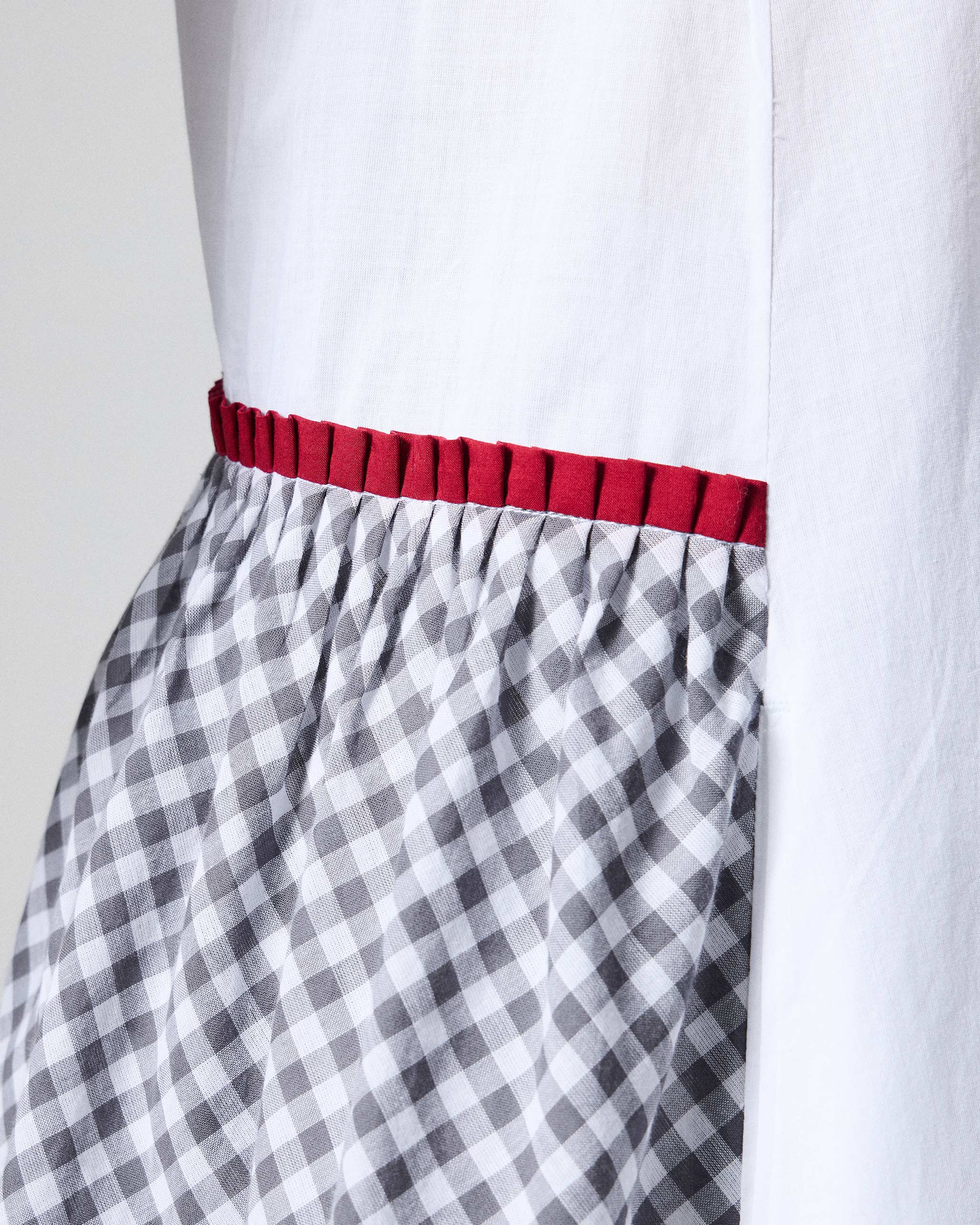 Torsa Kurta - White Embroidered