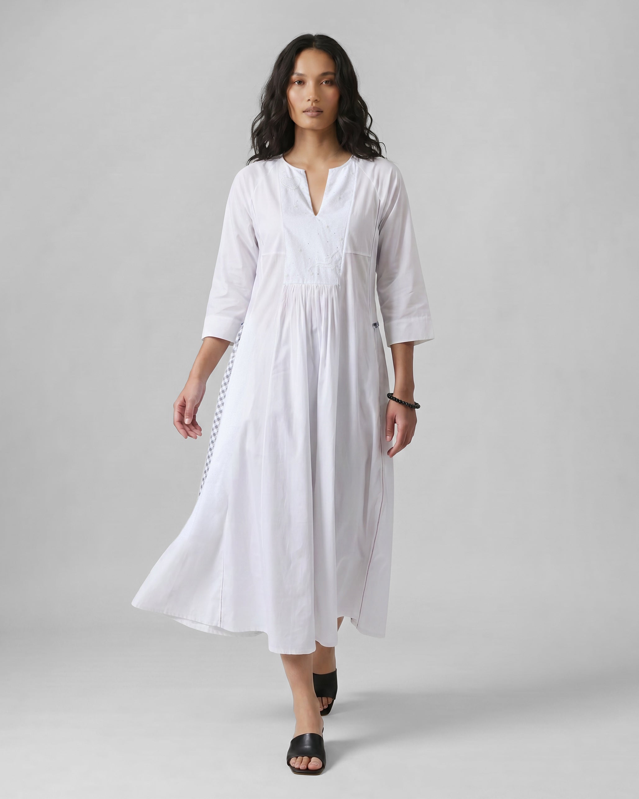 Torsa Kurta - White Embroidered