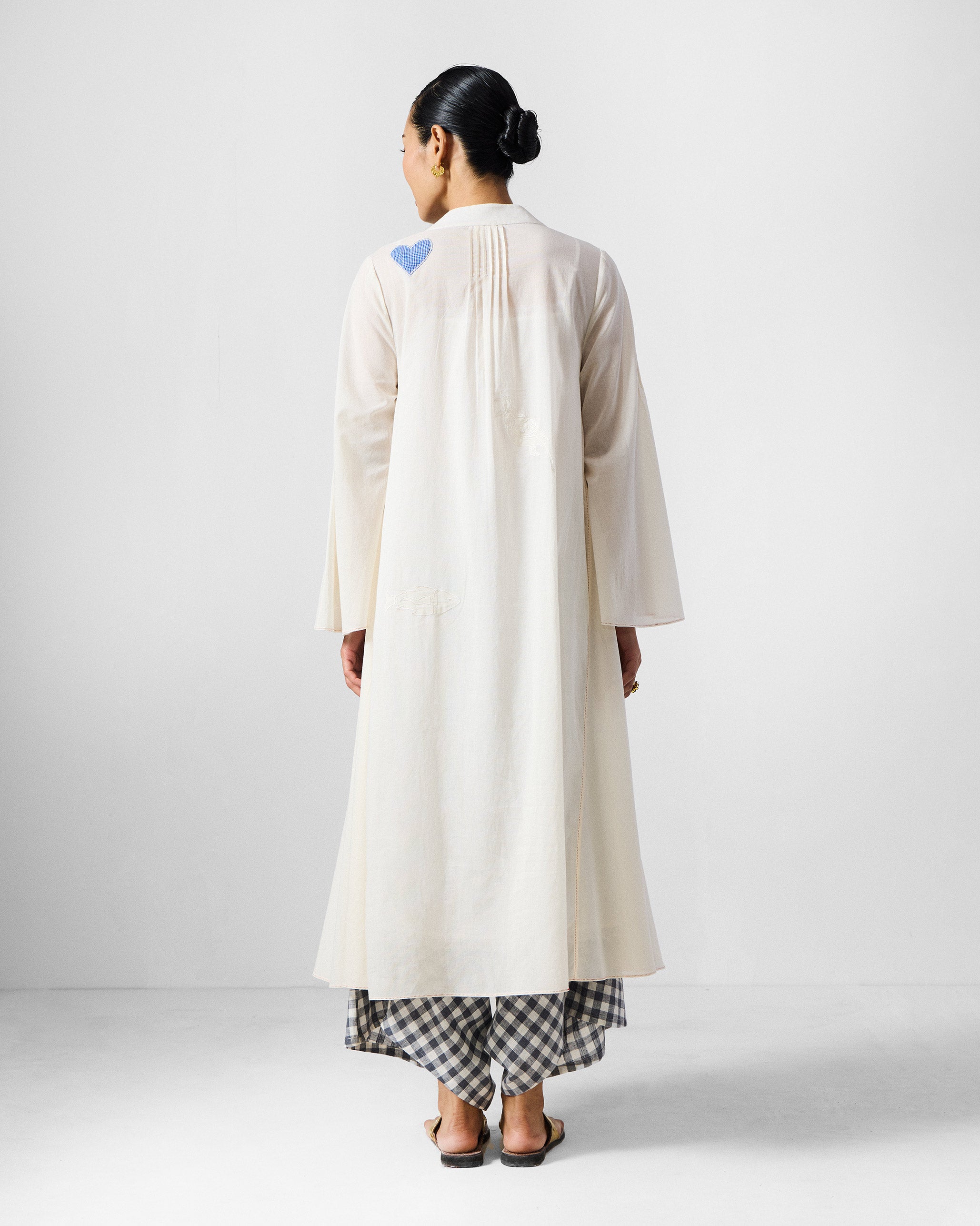 Mirai Kurta - White Embroidered