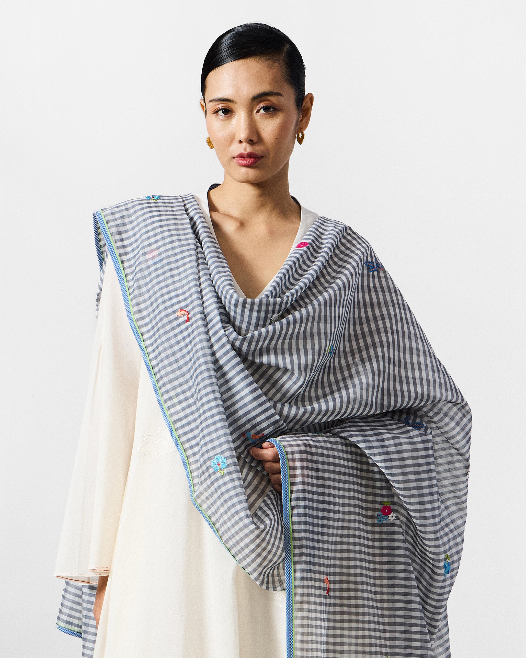 Nova Dupatta - Charcoal & Ivory Embroidered