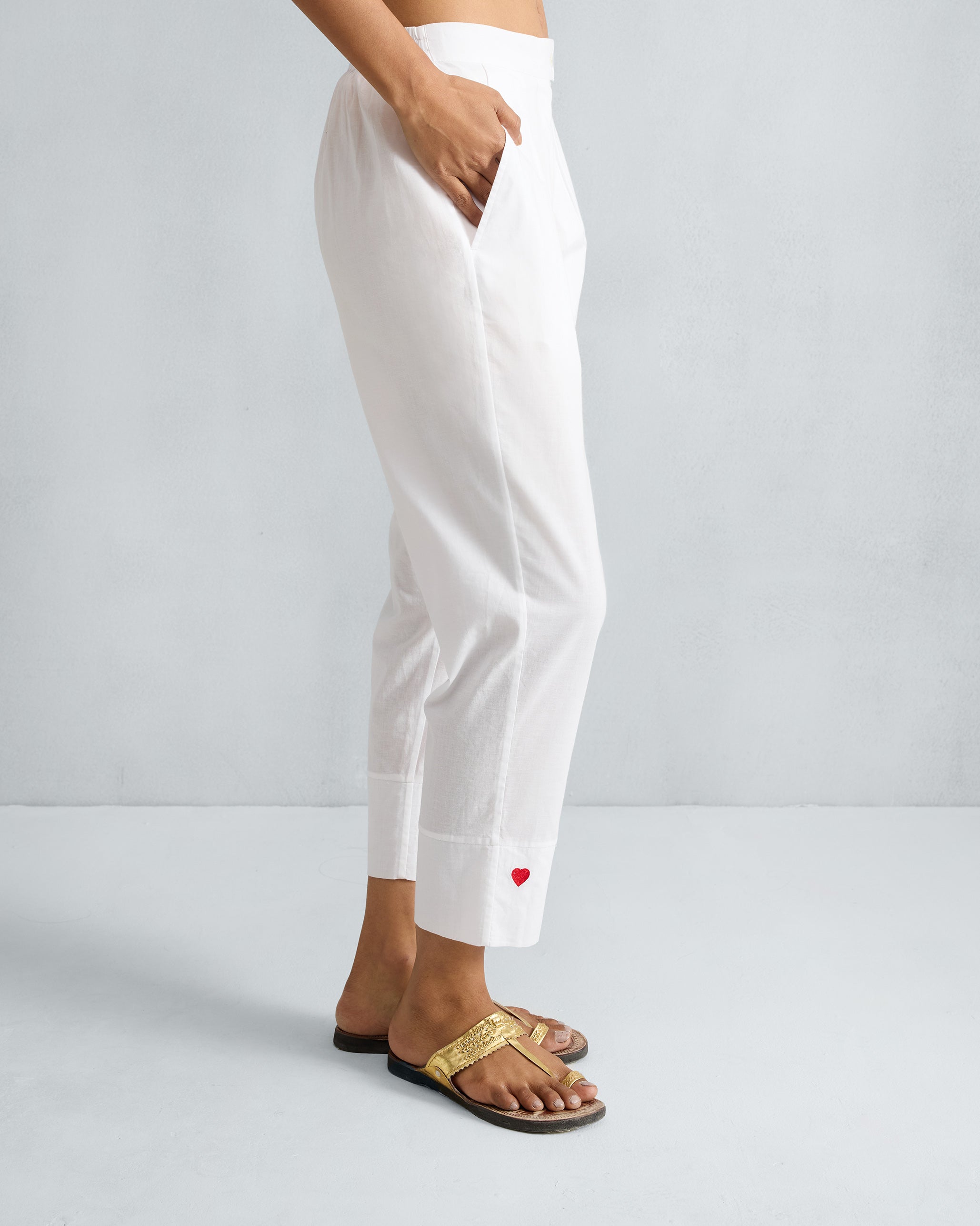 Narrow Pants - White