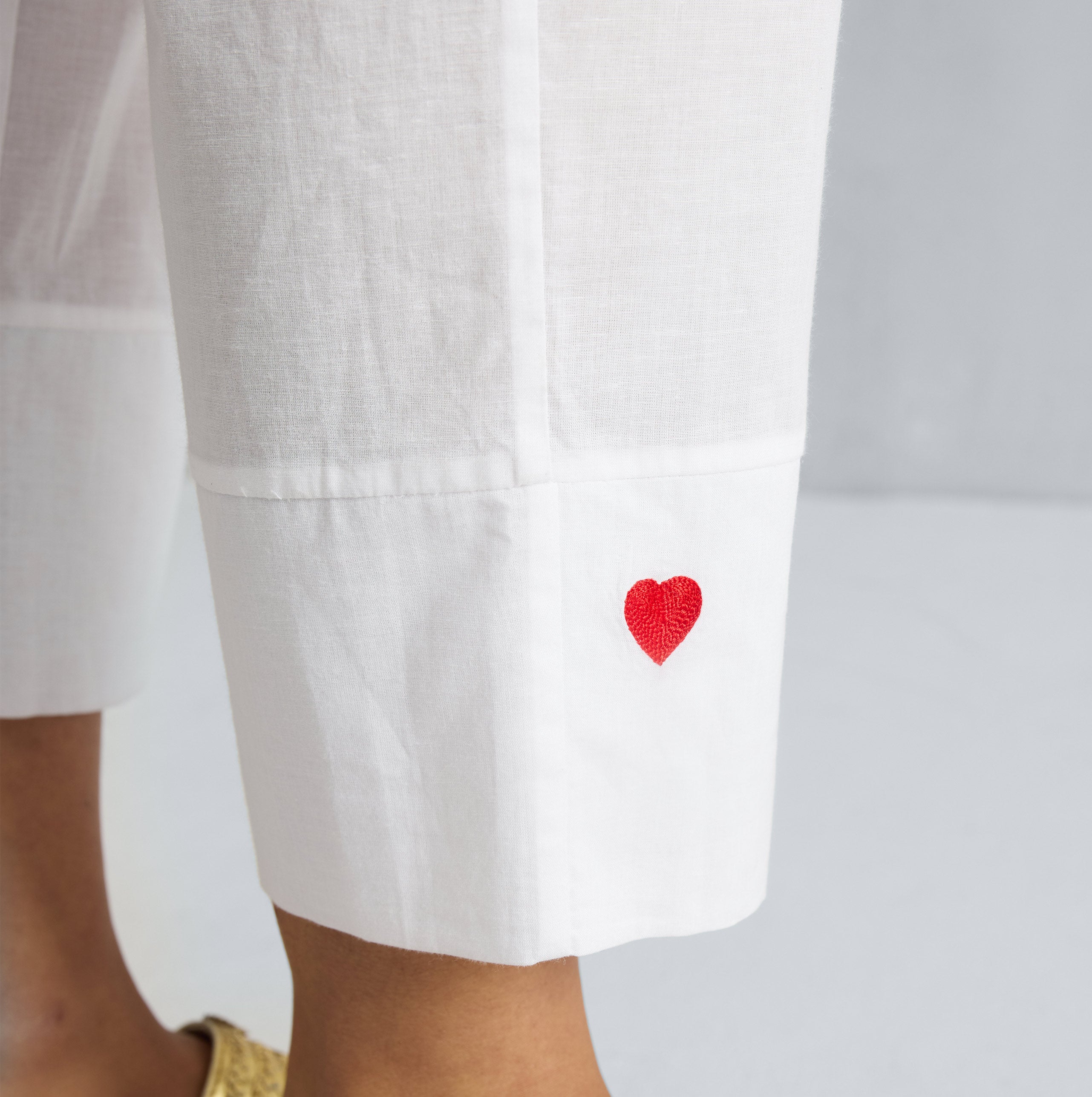 Narrow Pants - White