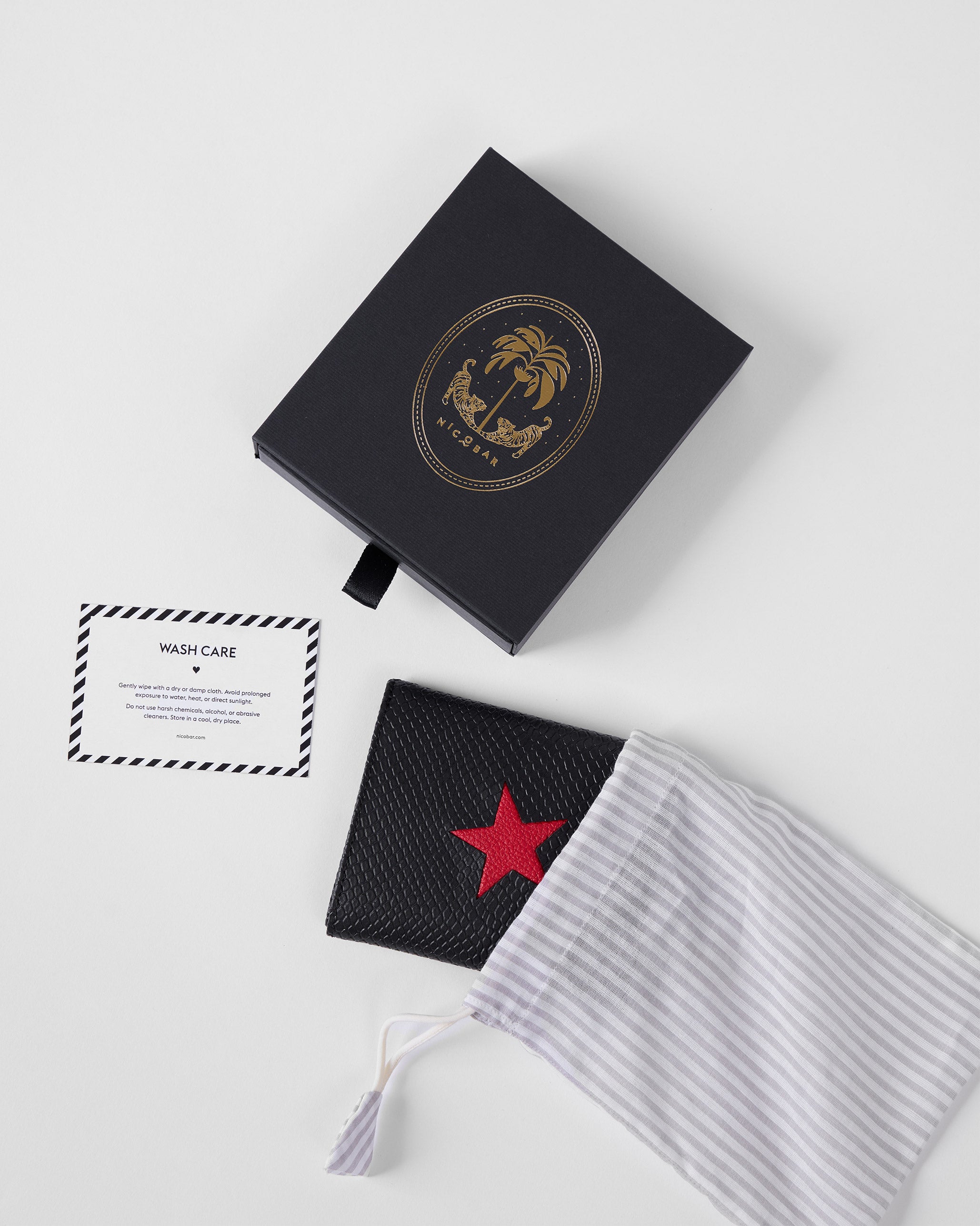 Classic Tri-Fold Wallet - Black