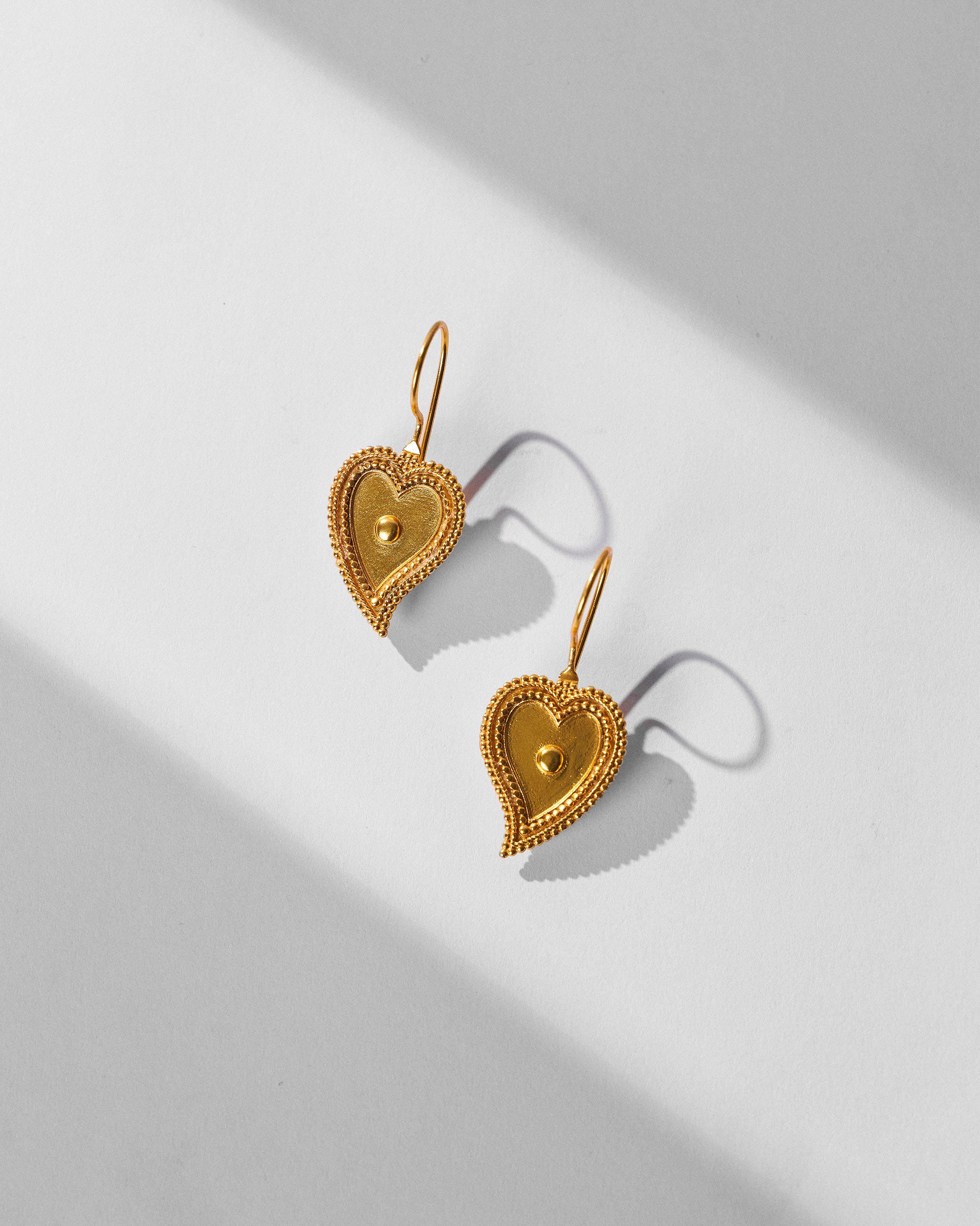 Hearty Earrings - Gold