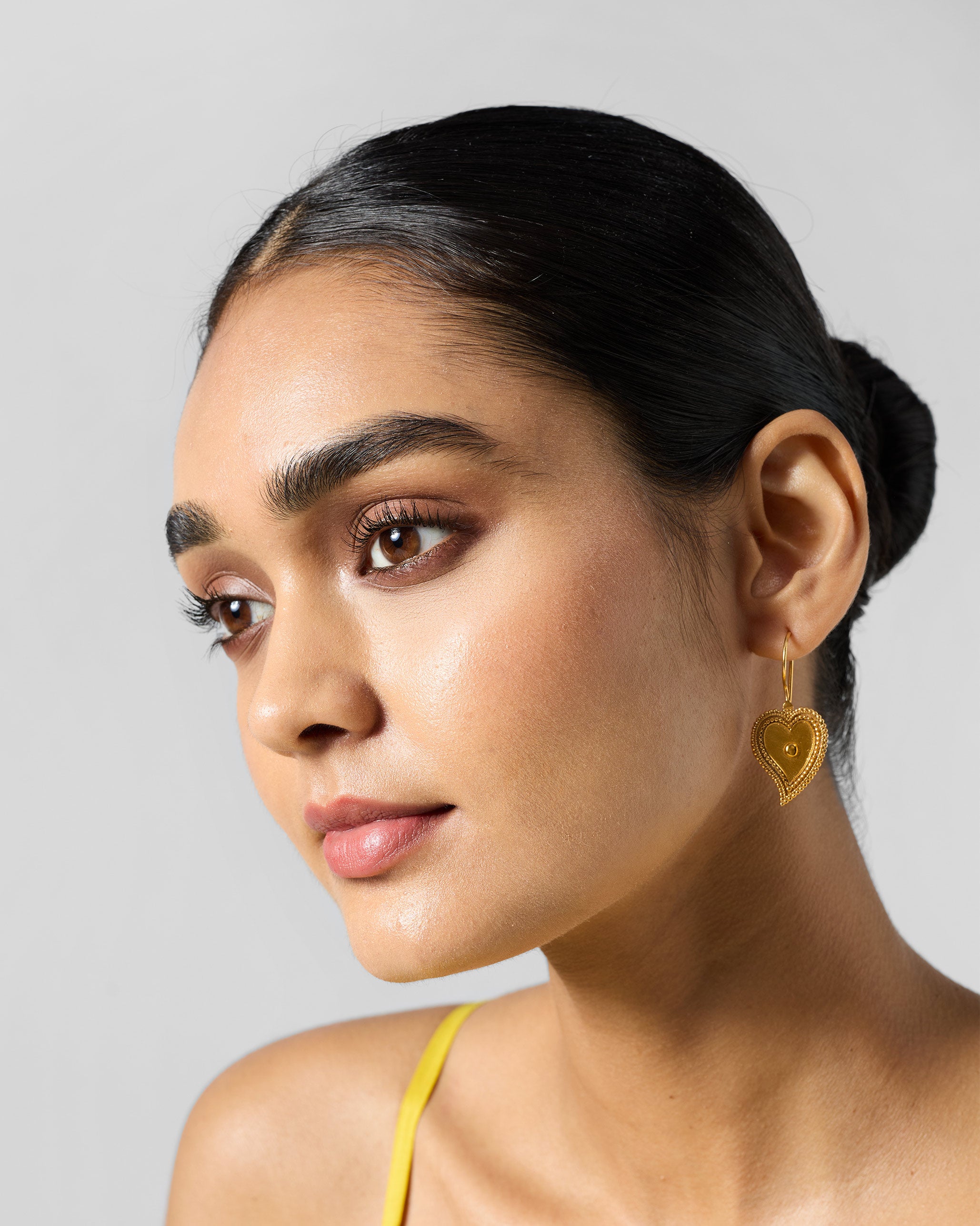 Hearty Earrings - Gold