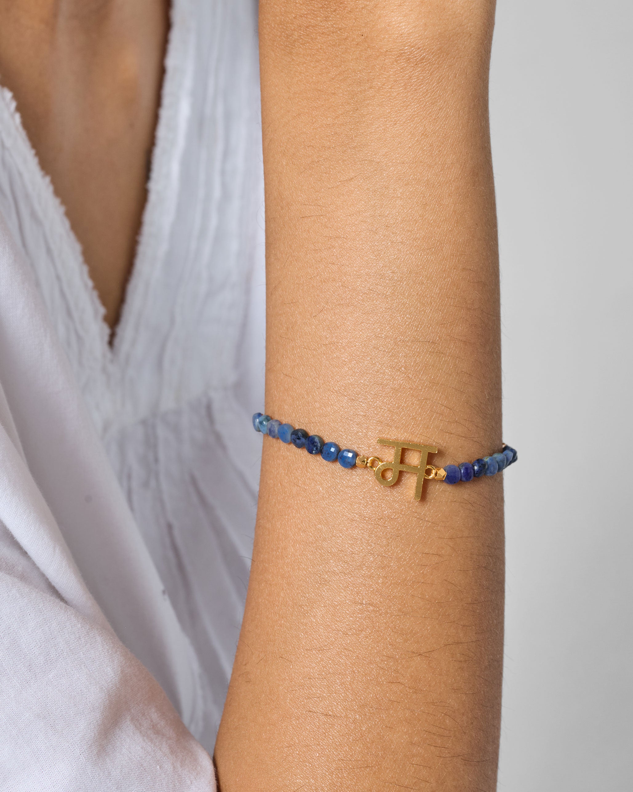 Akshar Bracelet (M) - Gold