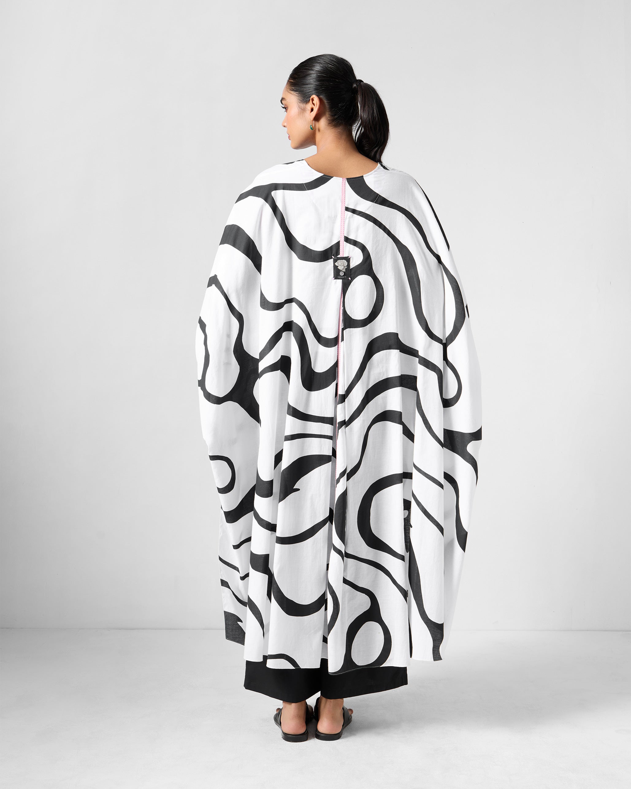 Effy Kaftan - Black & White Printed