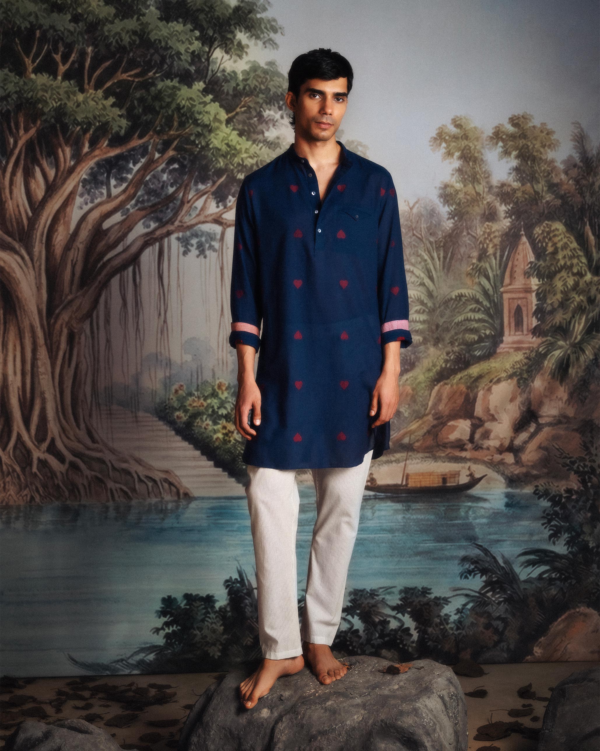 Fort Kurta - Navy & Red