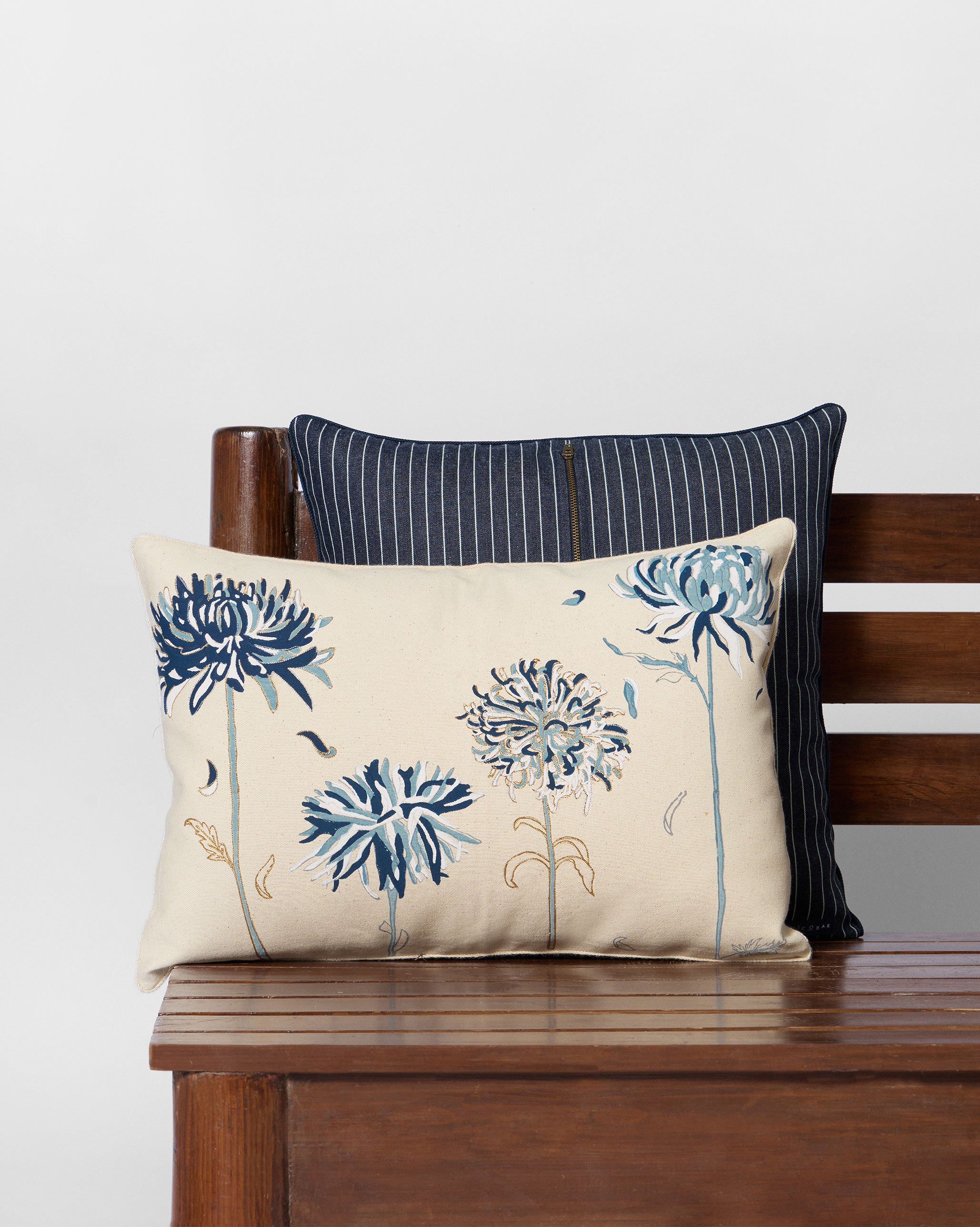 Guldaudi Printed Lumbar Cushion