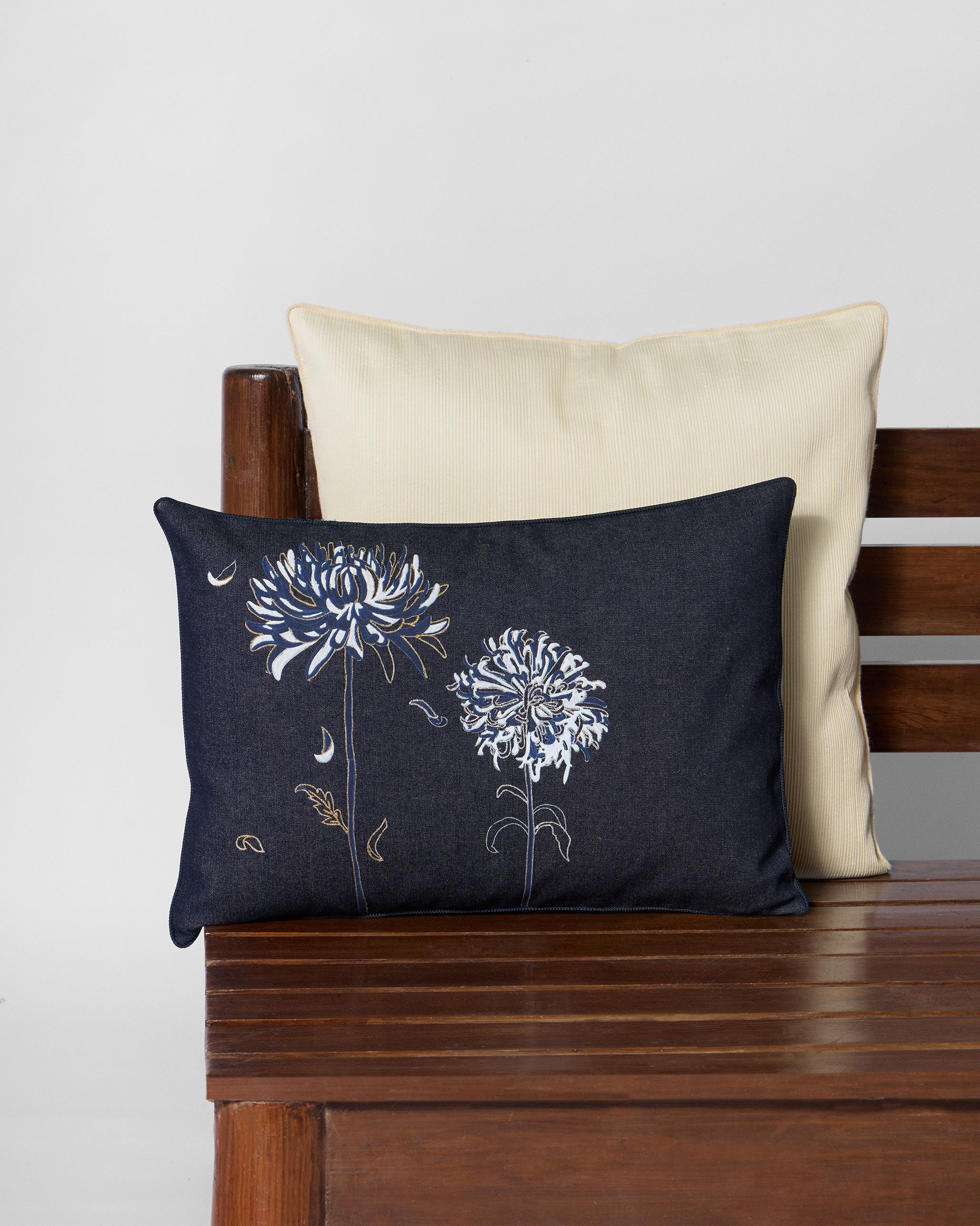 Neelakurinji Printed Lumbar Cushion