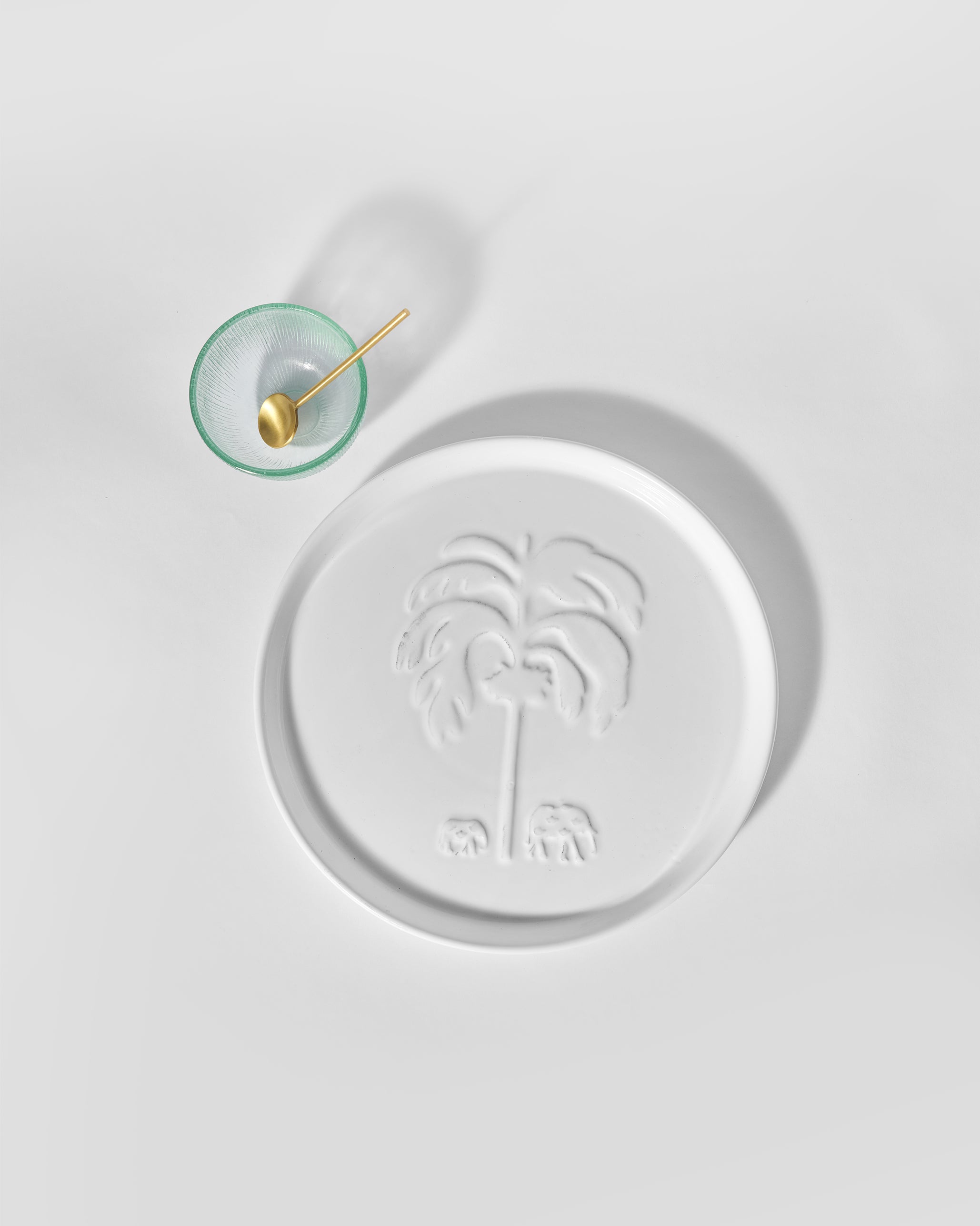 Ele Palm Chip & Dip Platter