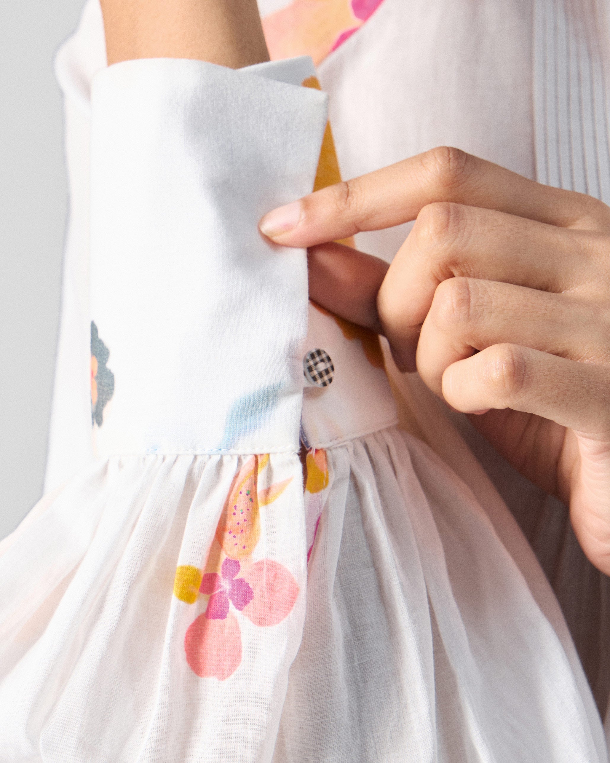 Flutter Blouse - Ivory & Pink Printed