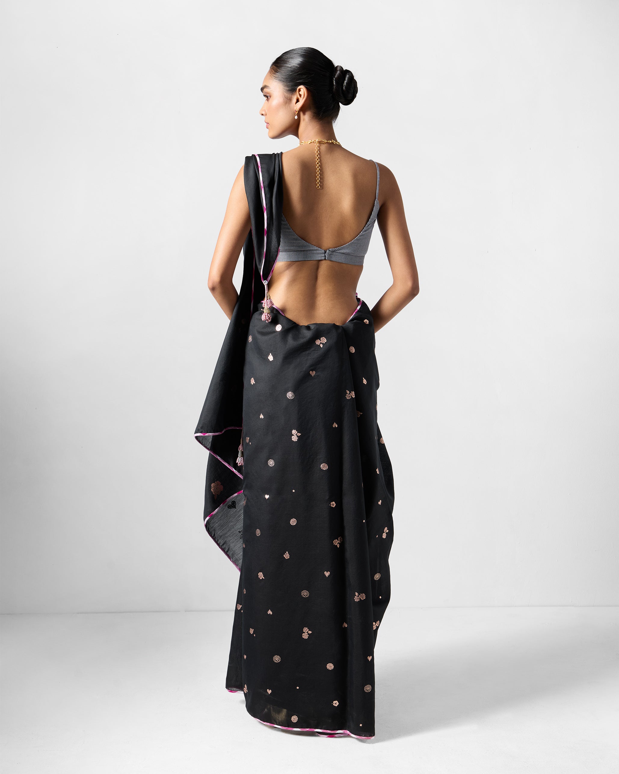 Irina Sari & Blouse - Black & Pink Printed
