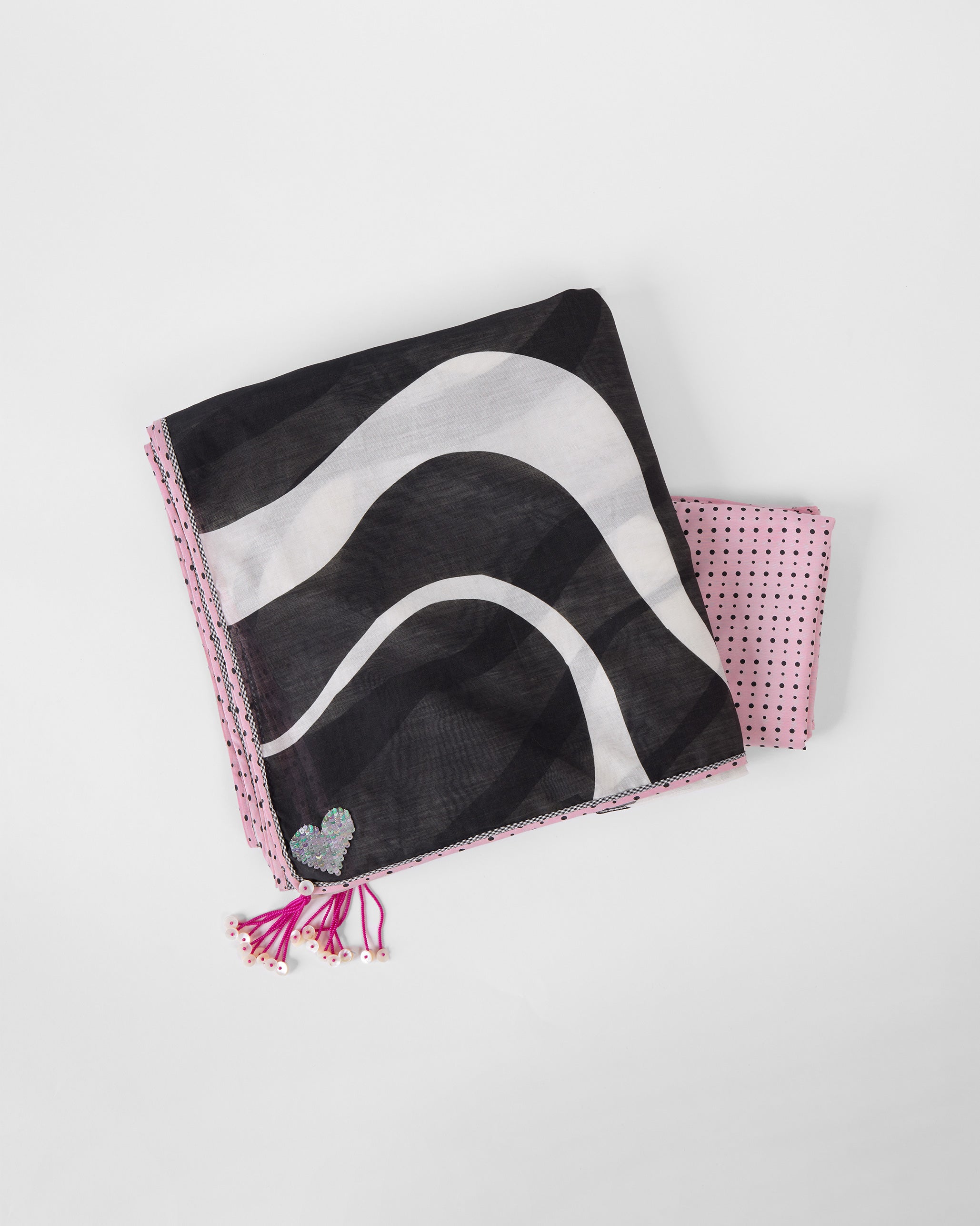 Ella Sari - White & Black Printed