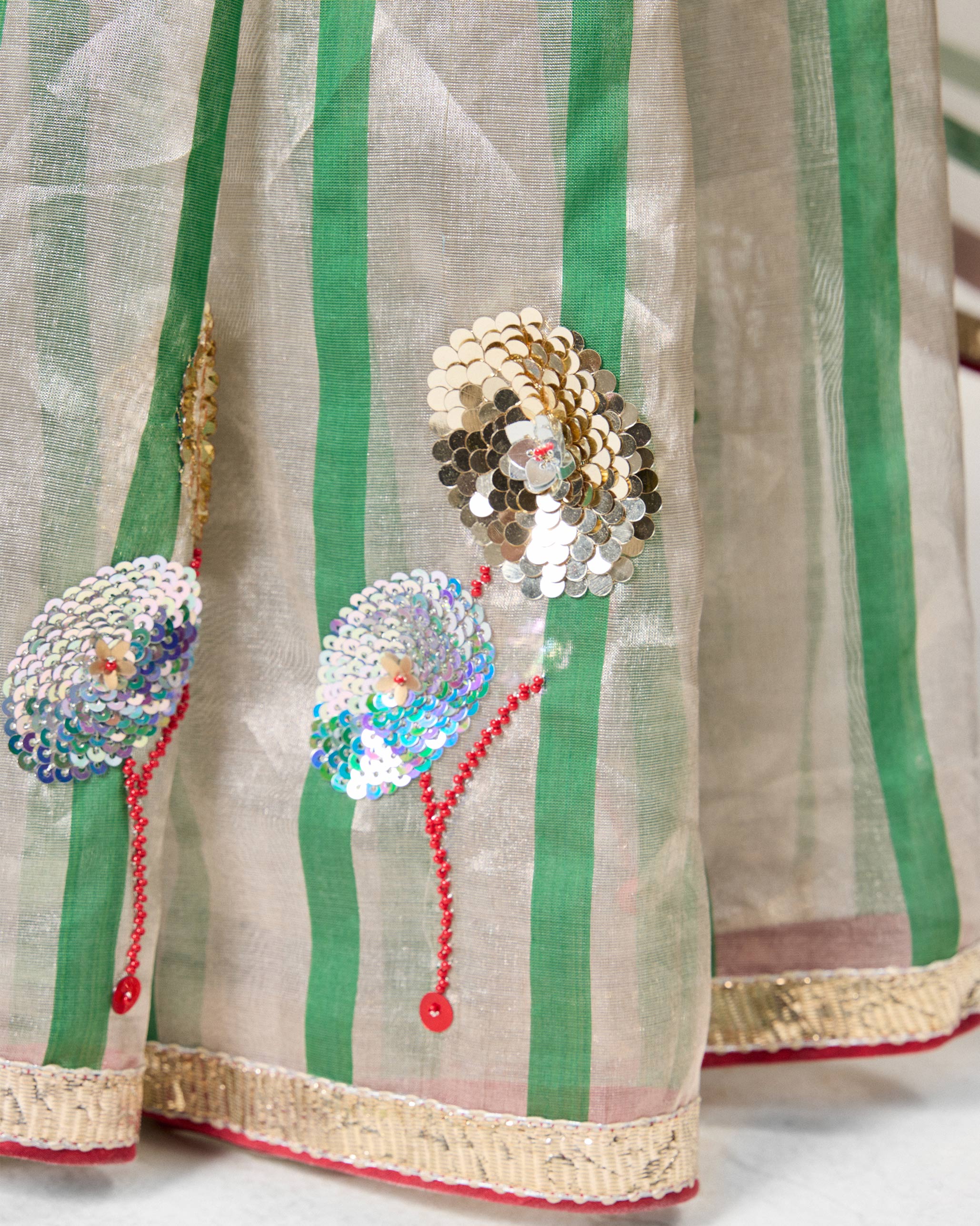 Baga Sari - Green & White Embroidered