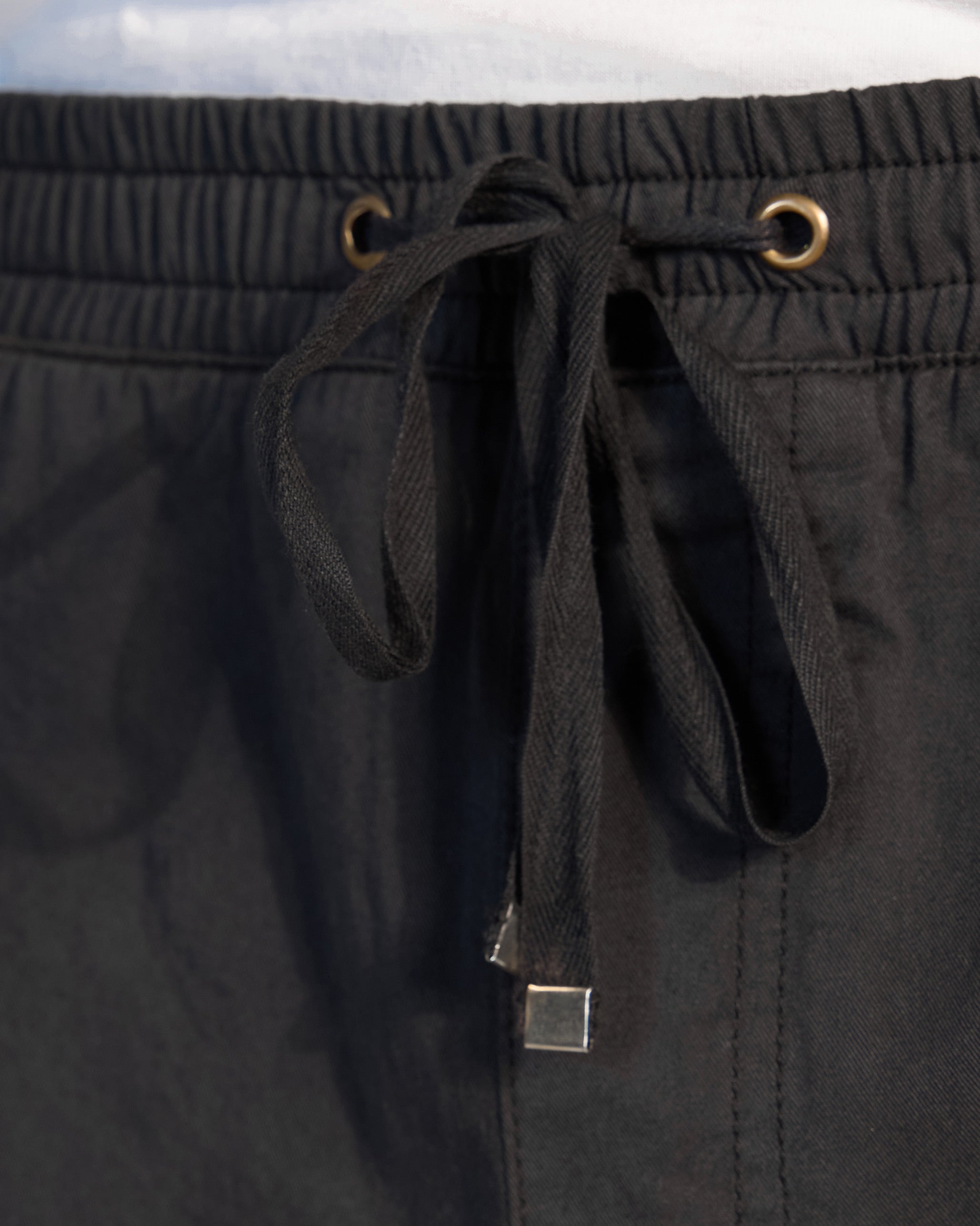 Pravah Trousers - Black