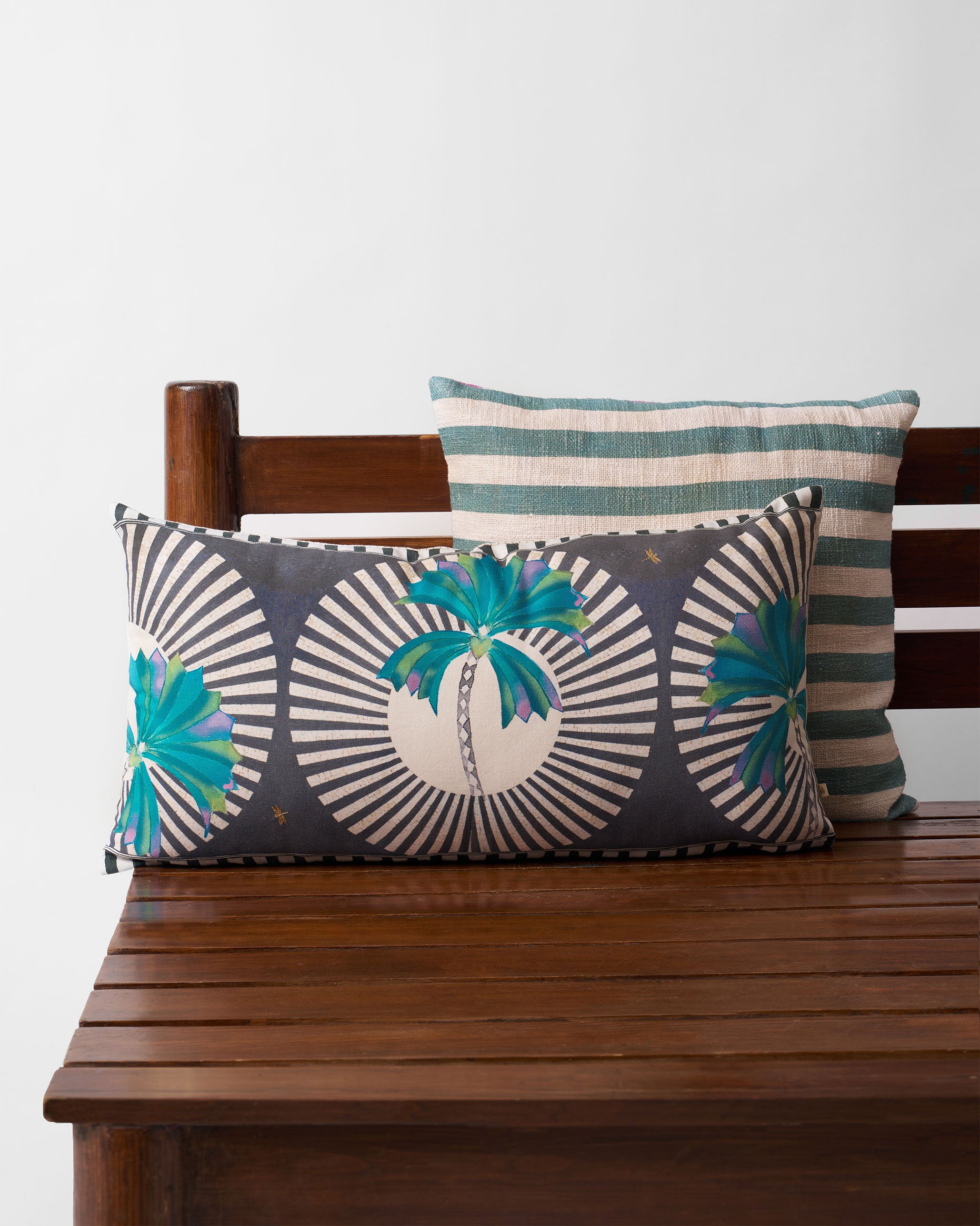 Swaying Palm Cushion Cover