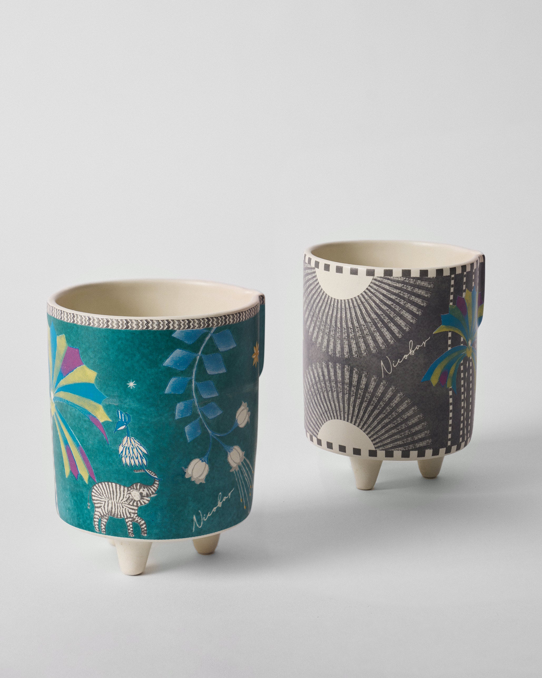 Palm Bloom Planter - Set of 2