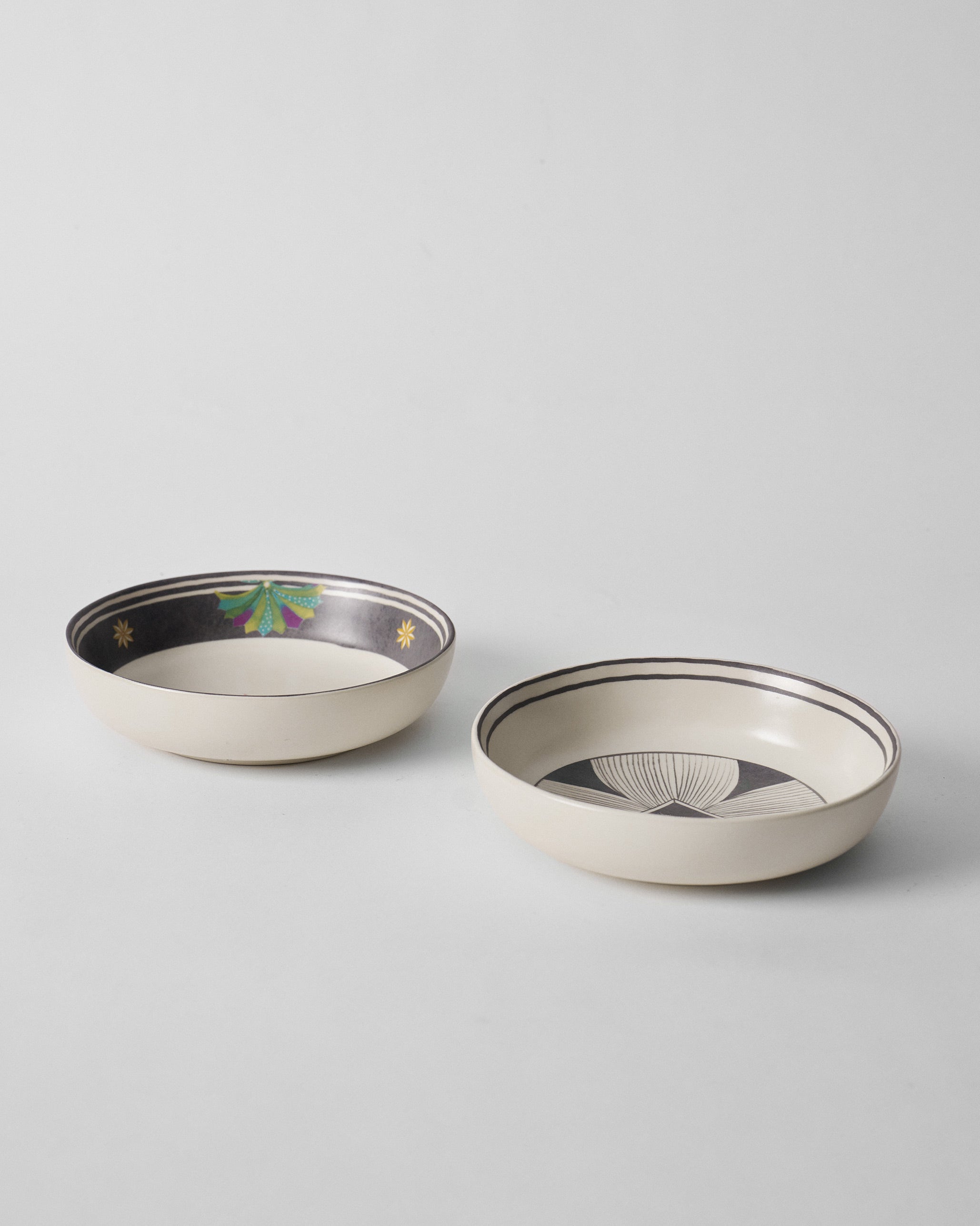 Palm Bloom Shallow Bowl - Set of 2