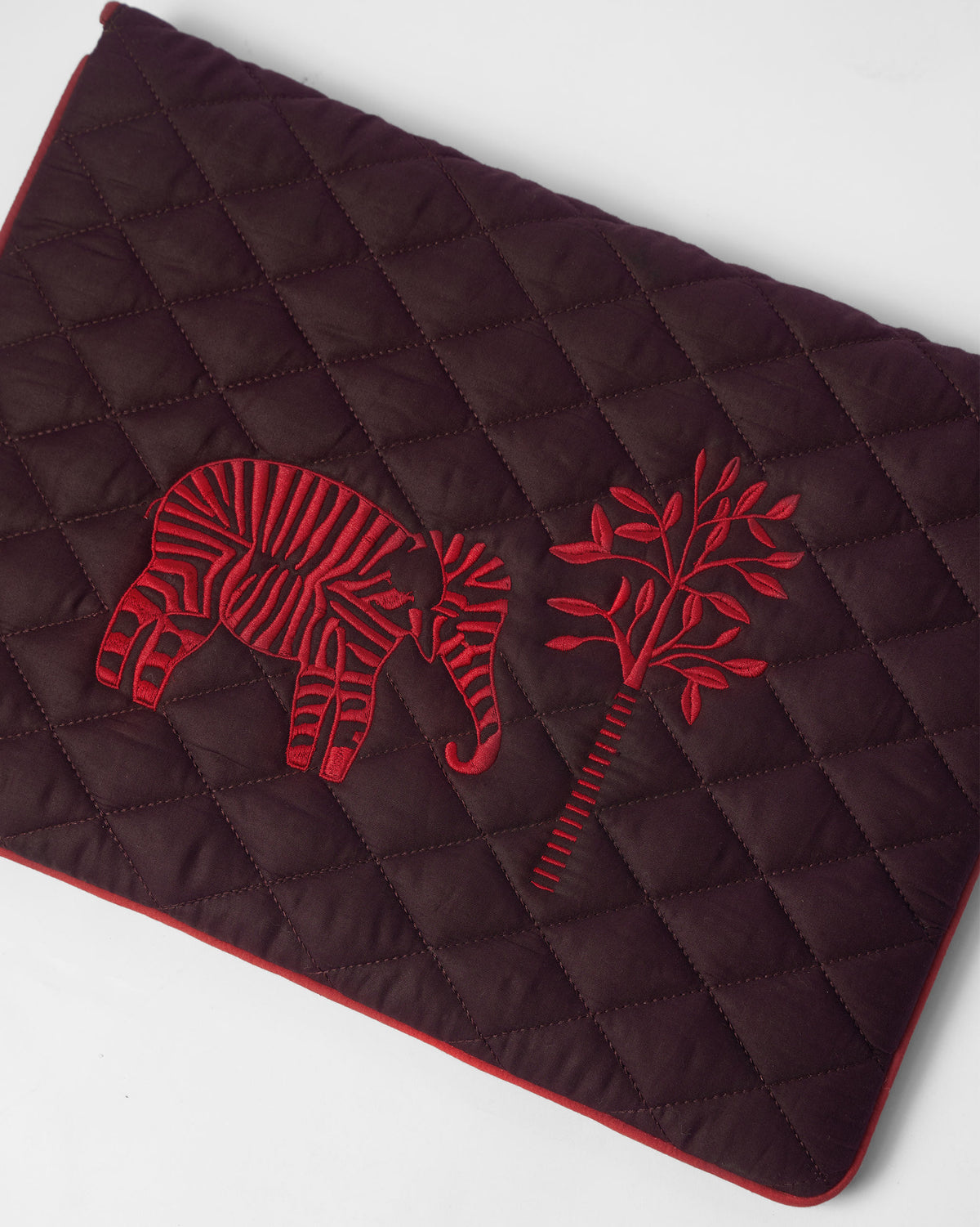 Ele Laptop Sleeve - Brown