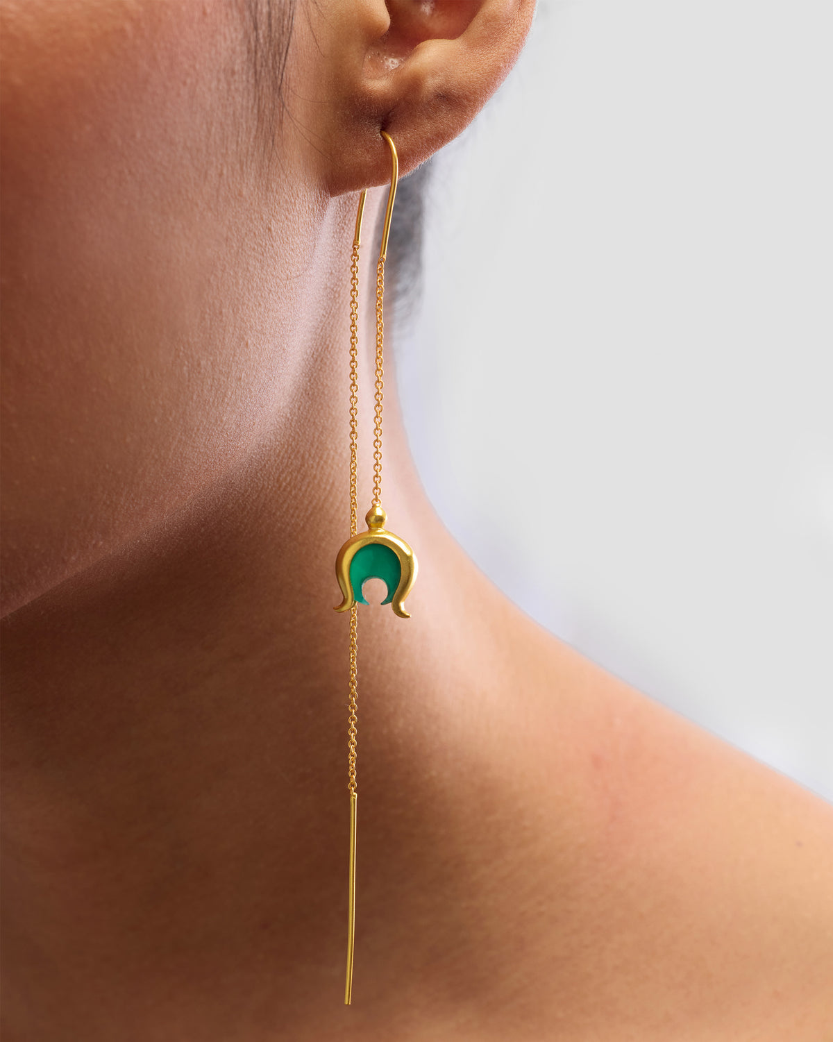 Chandphool Sui Dhaga Earrings - Gold
