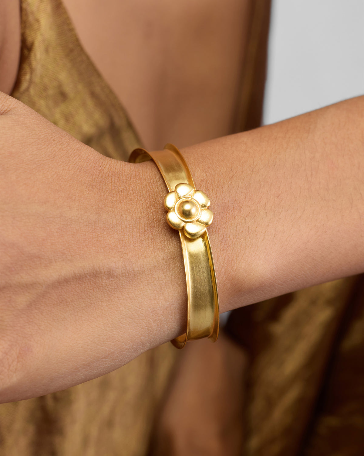 Clover Cuff - Gold