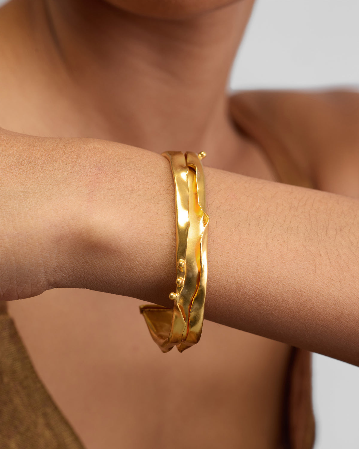 Dhaara Cuff - Gold