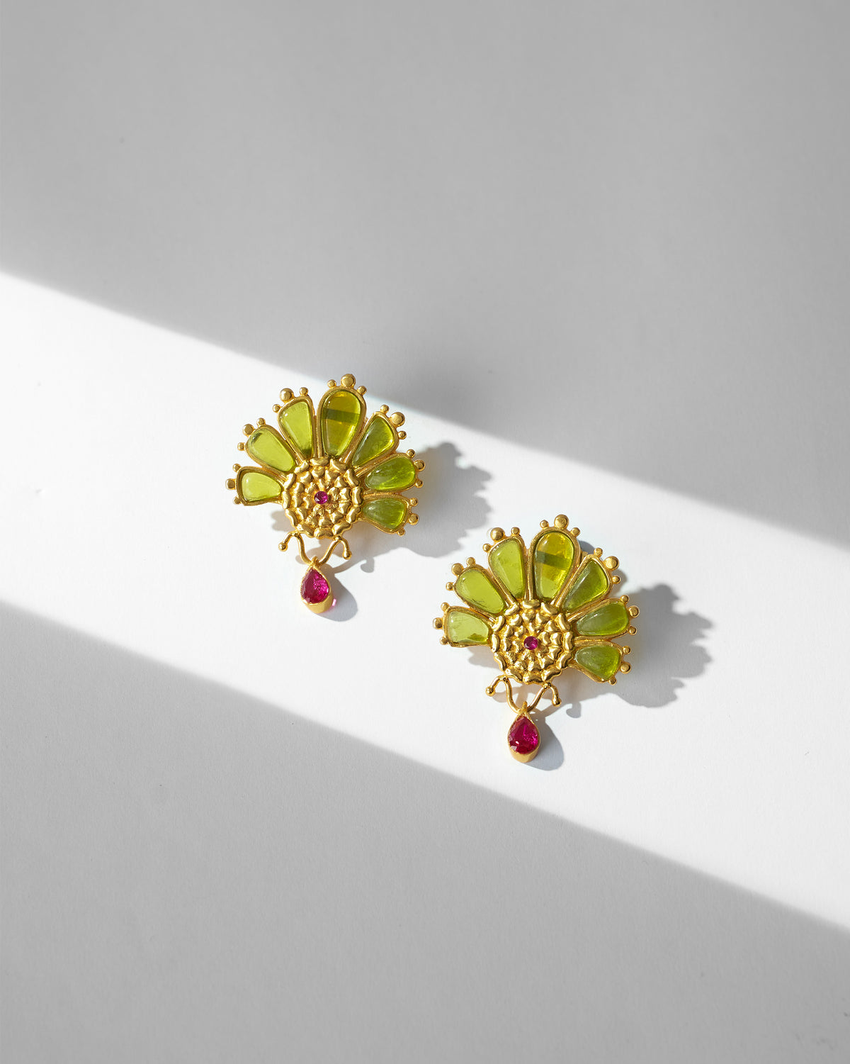 Mari-Palm Earrings - Gold