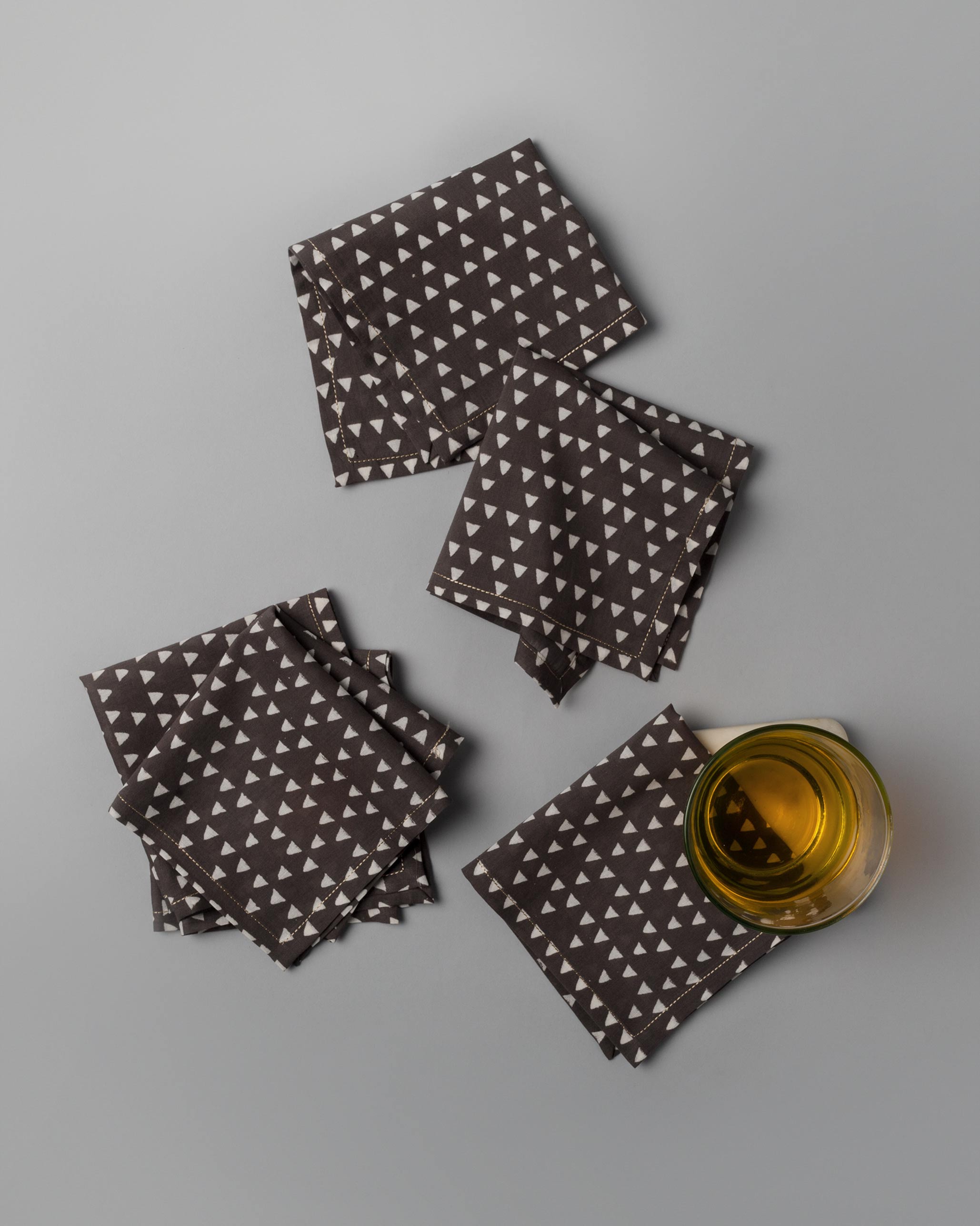 Zan Cocktail Napkins (Set of 6) - Charcoal