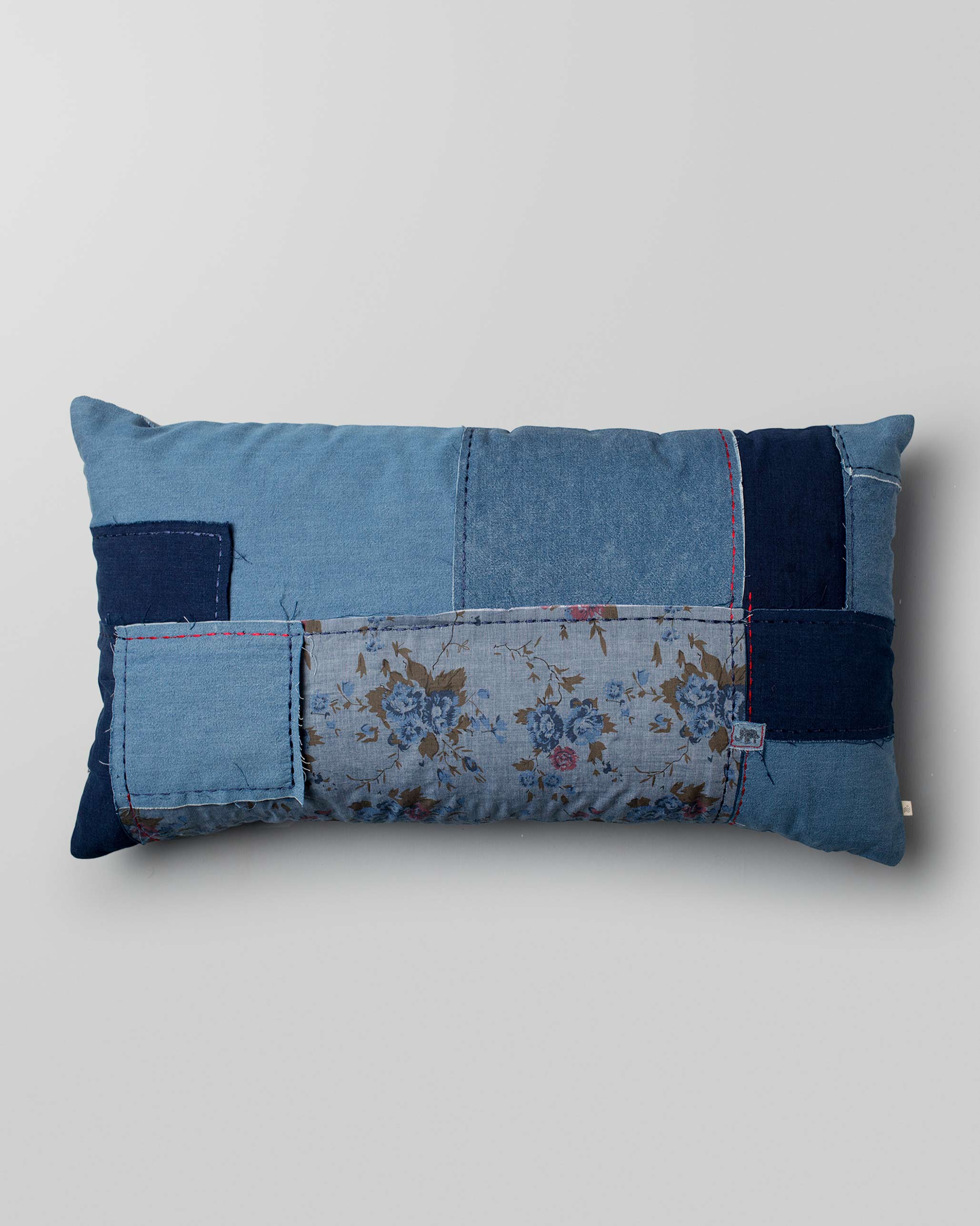 Boro Cheent Lumbar Pillow Cover