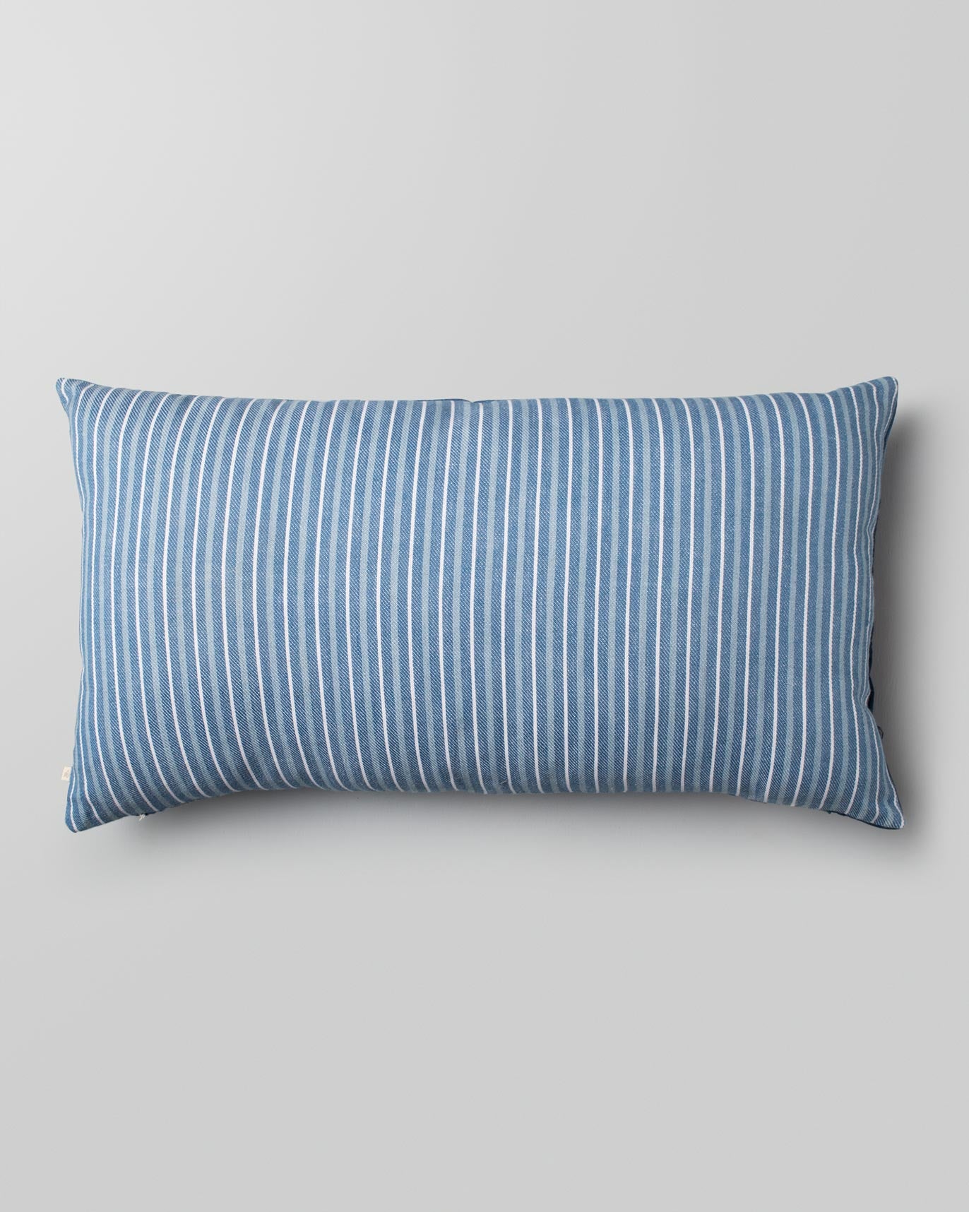 Boro Cheent Lumbar Pillow Cover