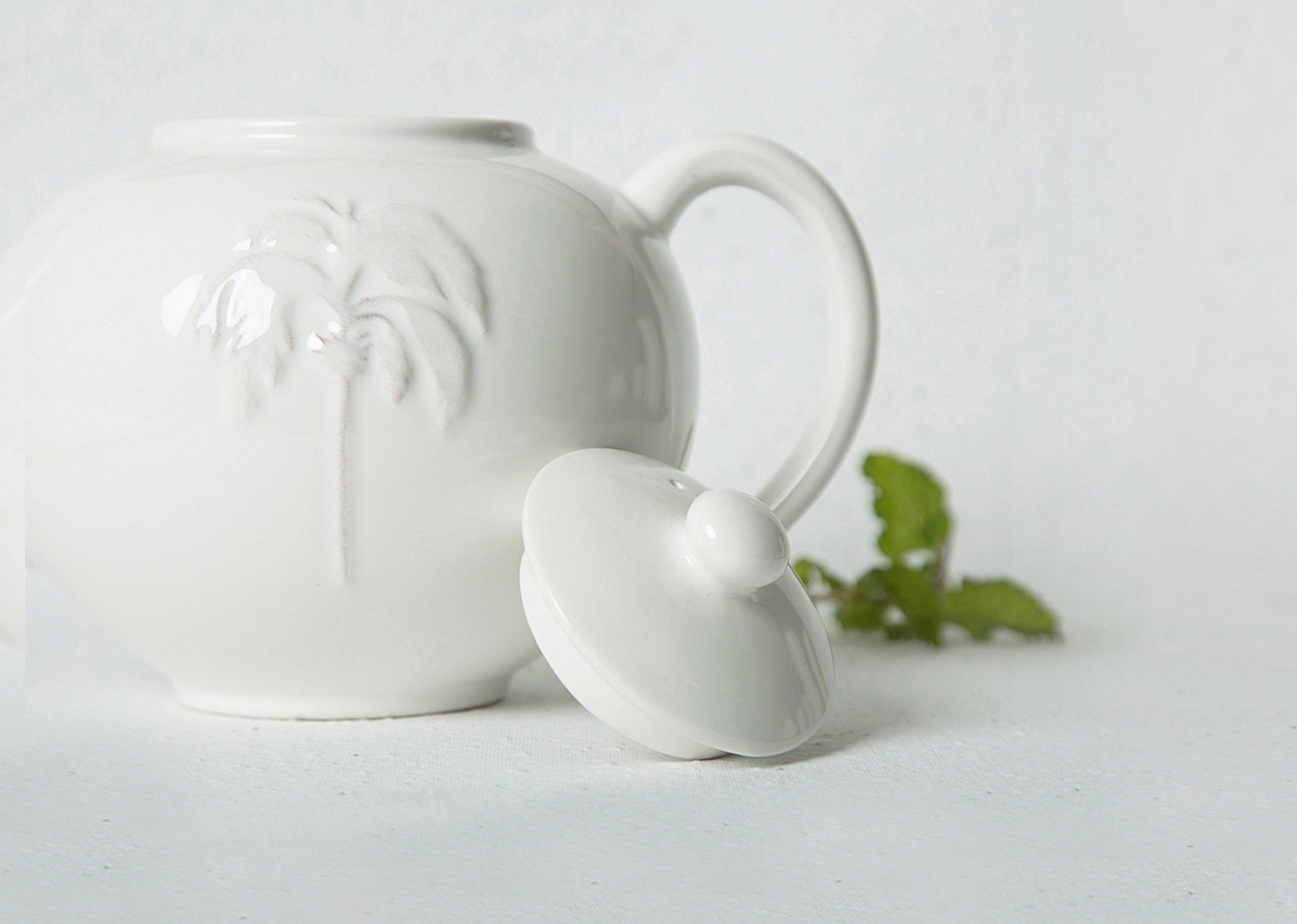 Ele Palm Teapot