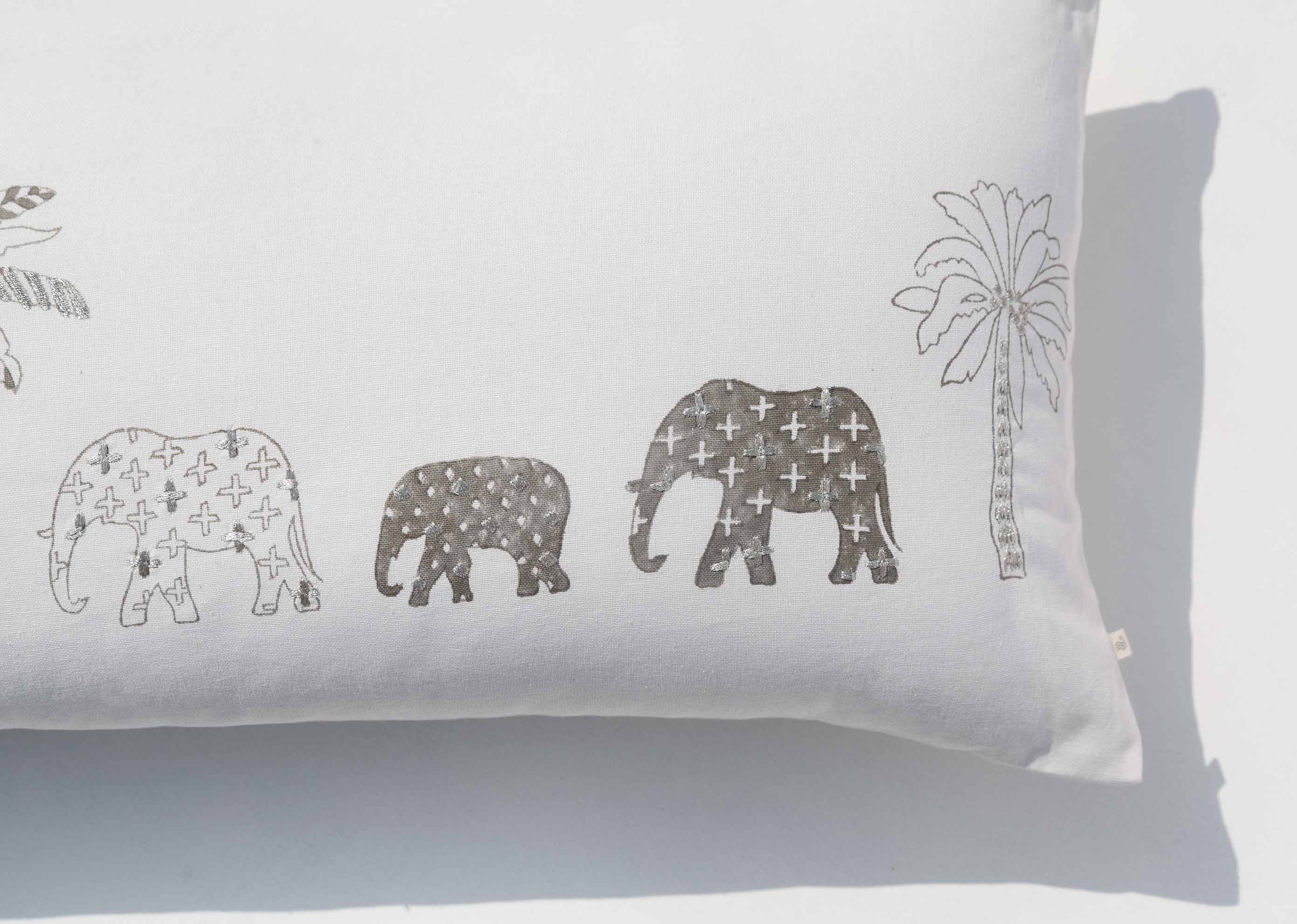 Ele Parade Lumbar Pillow Cover