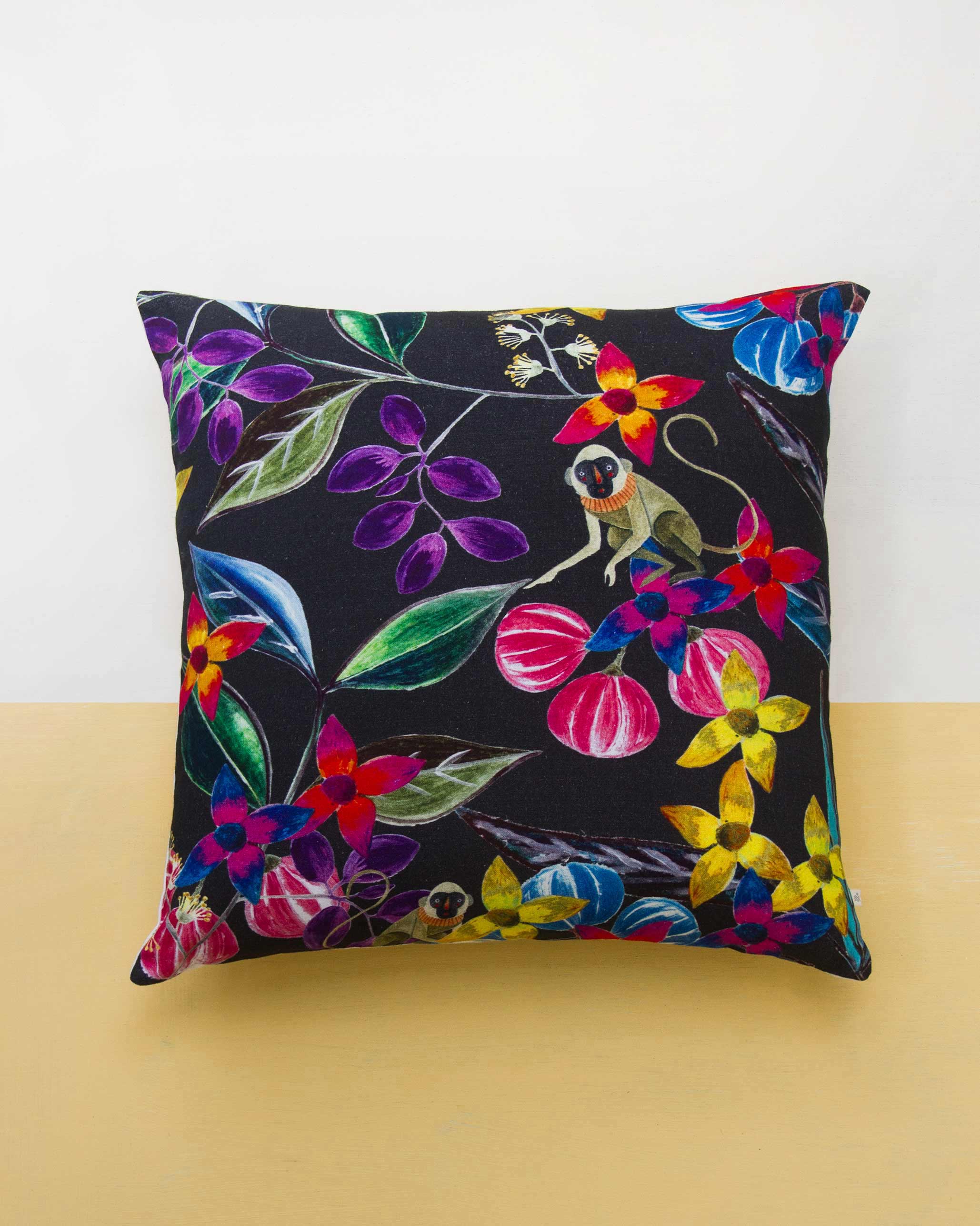 Paradisaya Cushion Cover