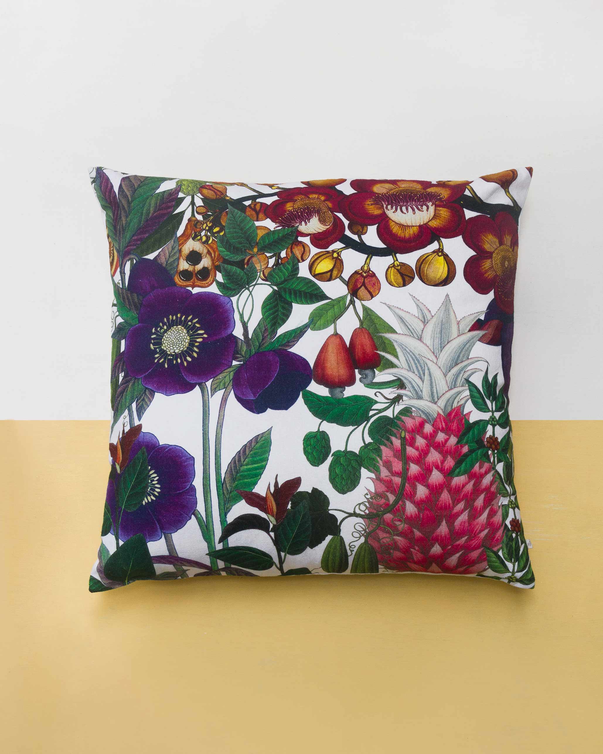 Saka Cushion Cover