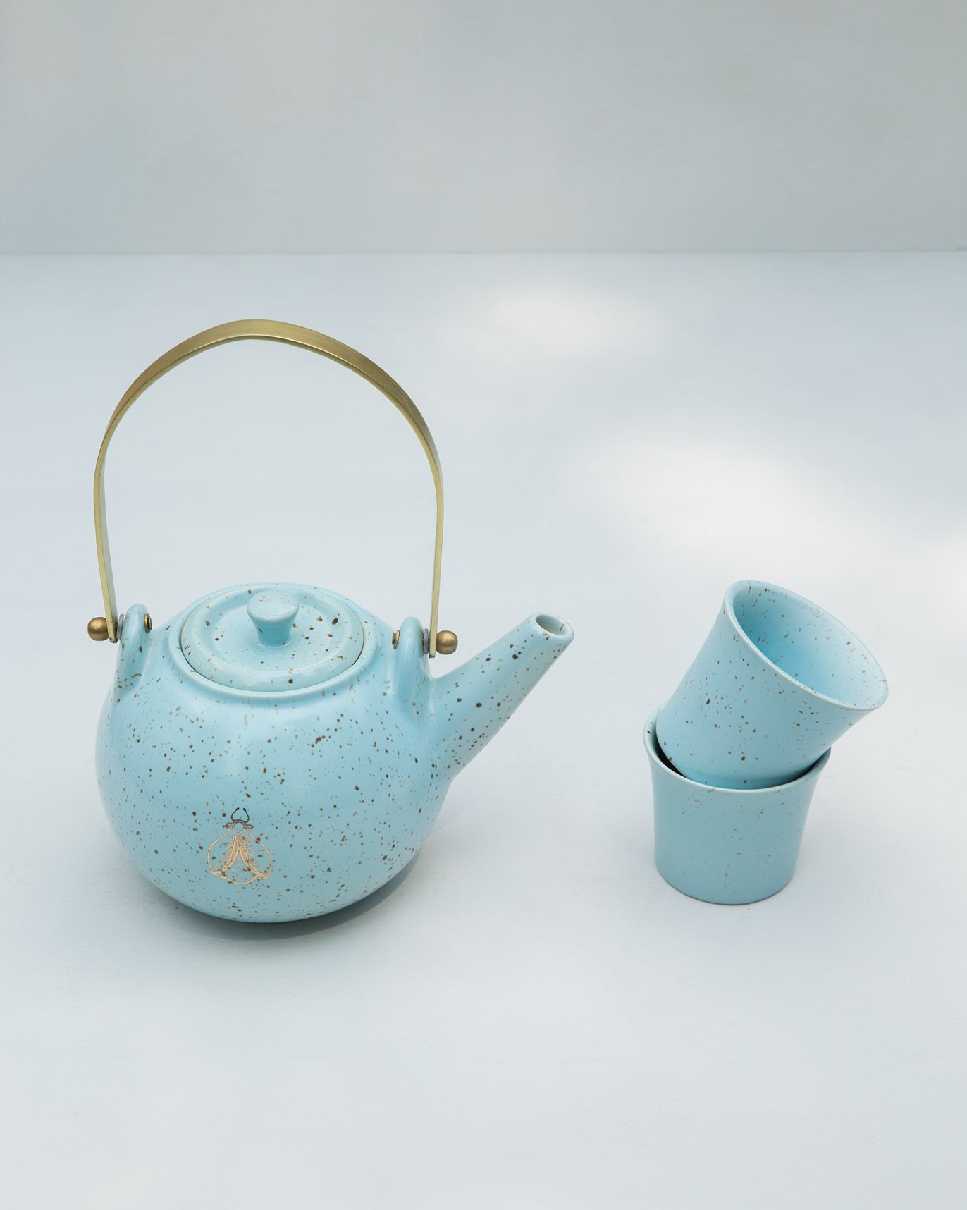 Bug Teapot - Soft Blue