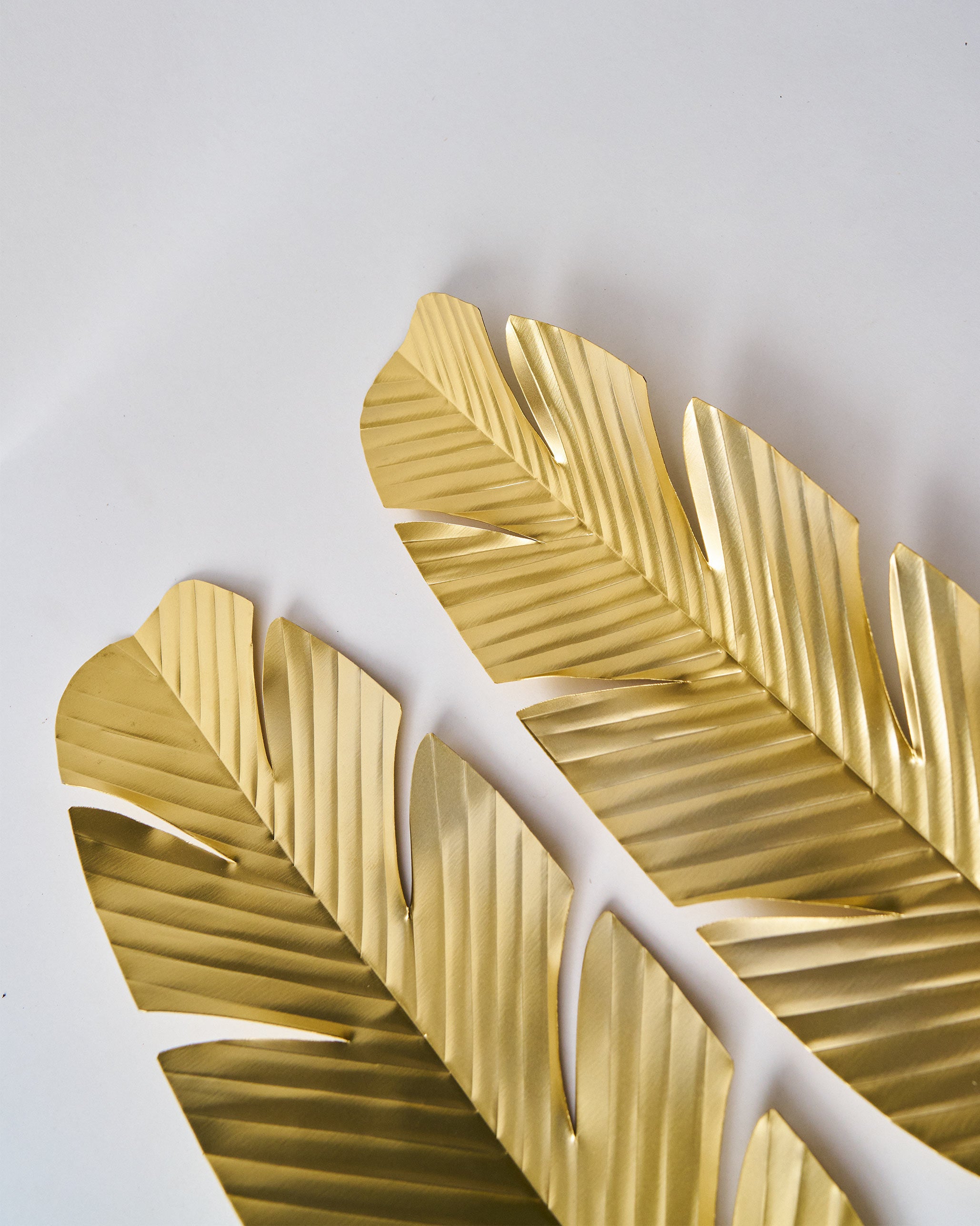 Banana Leaf Home Accent (Set of 2)