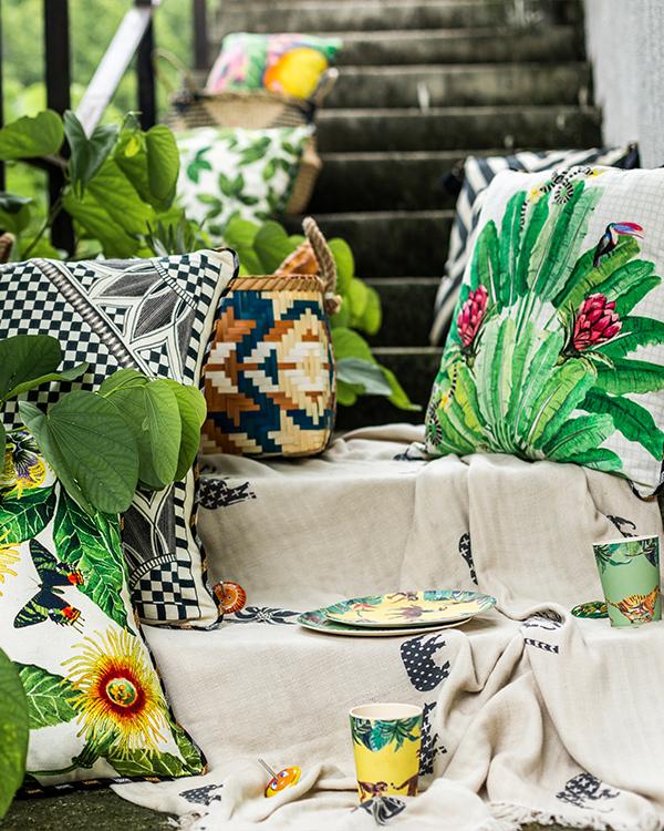 Madagascar: Deck Up Your Indoor Oasis