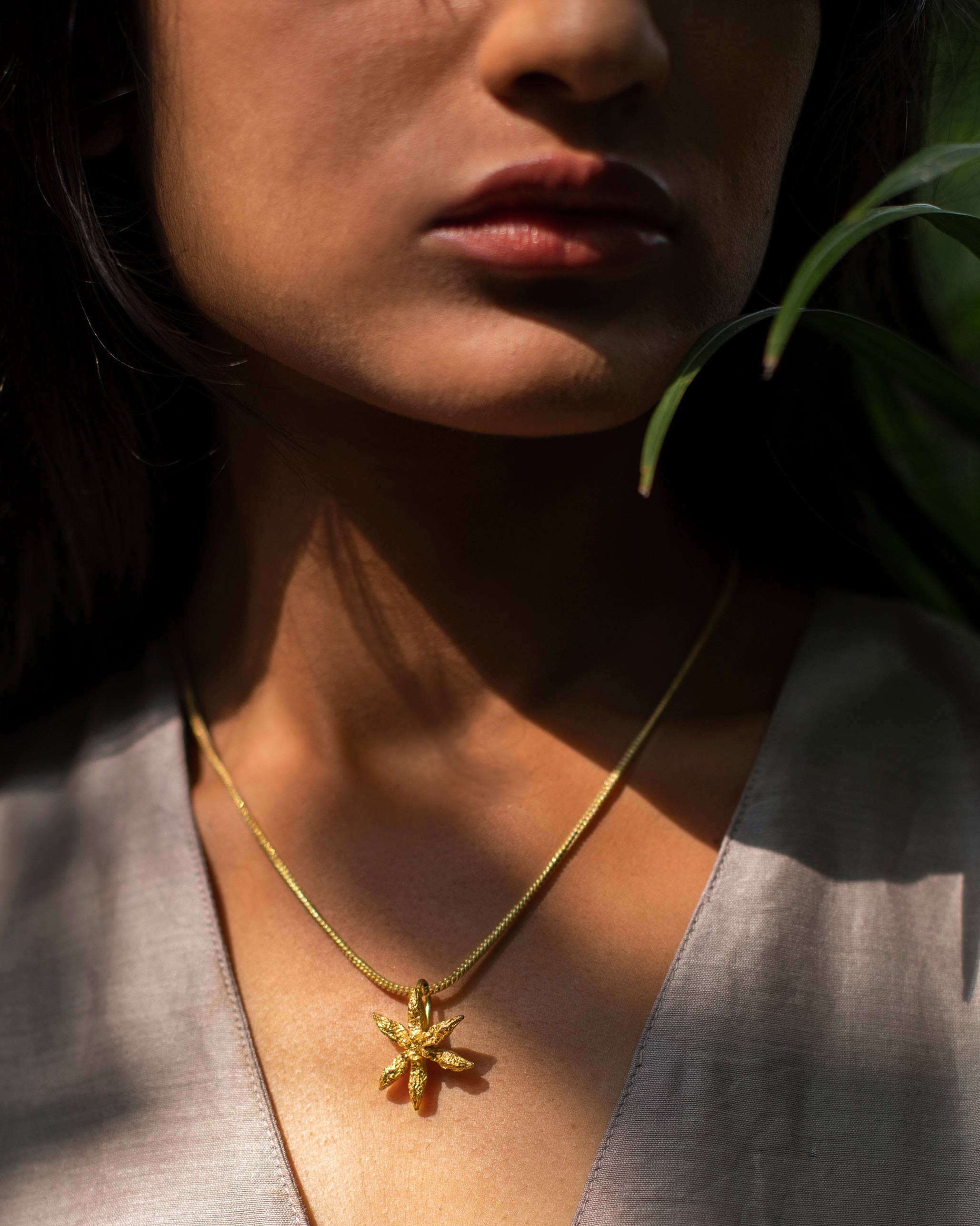 Star anise charm - small
